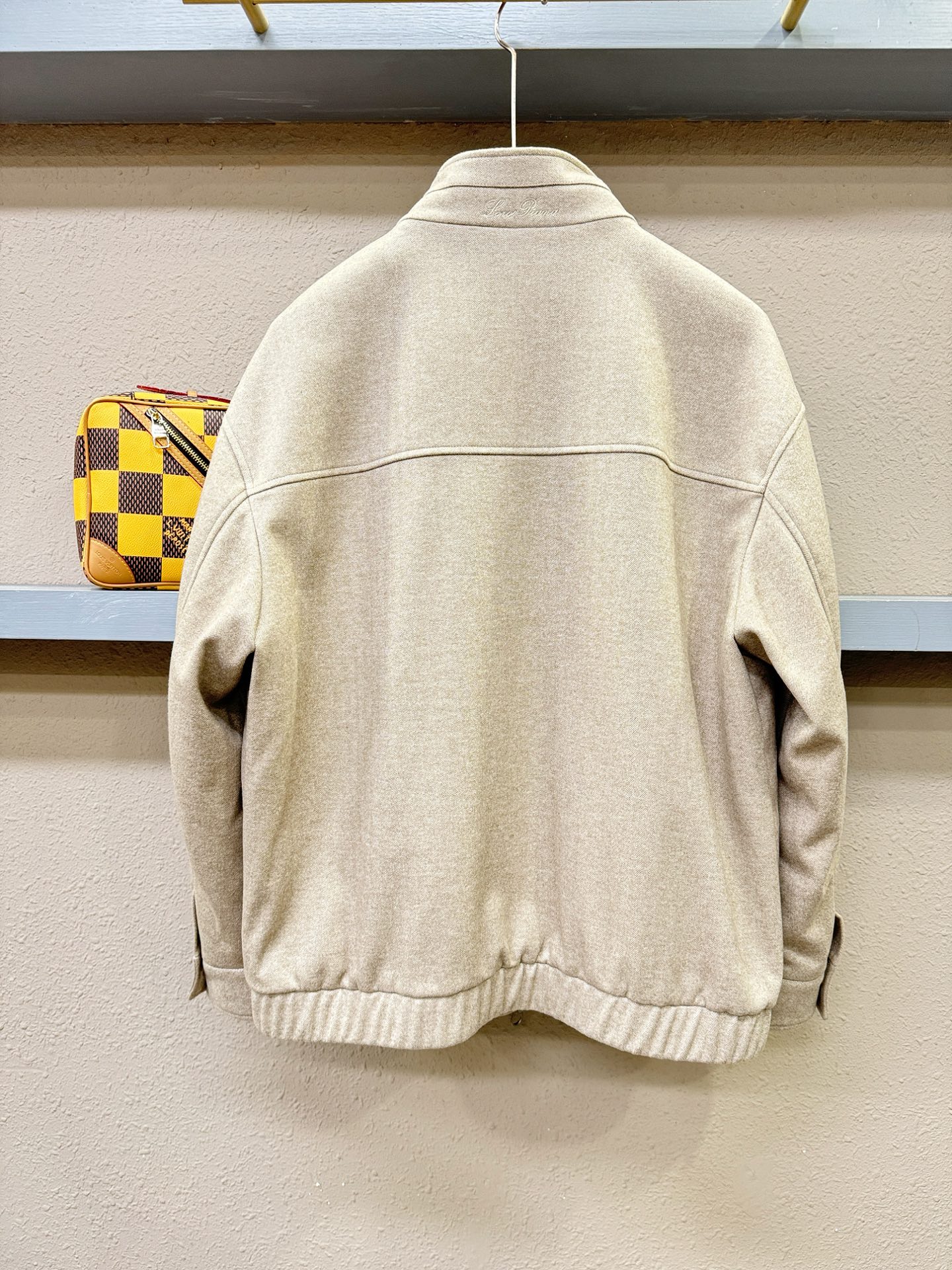 Loro Piana诺悠翩雅 2025秋冬新款外套，精工刺绣，羊毛面料，立体有型，辨识度高，独一无二的混