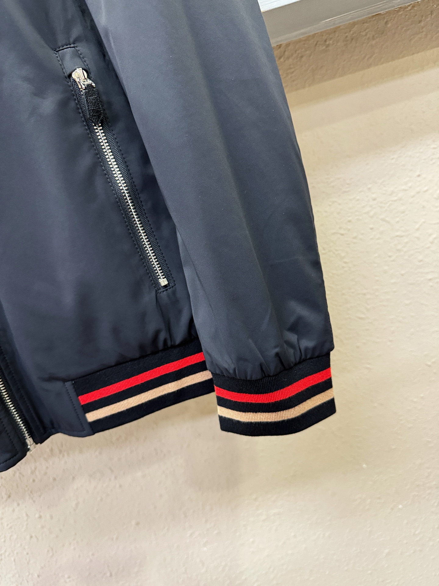 双面夹克 BURBERRY巴宝莉 2025秋冬新款双面夹克外套，两面可穿，原单狠货 意大利进口面料时尚夹