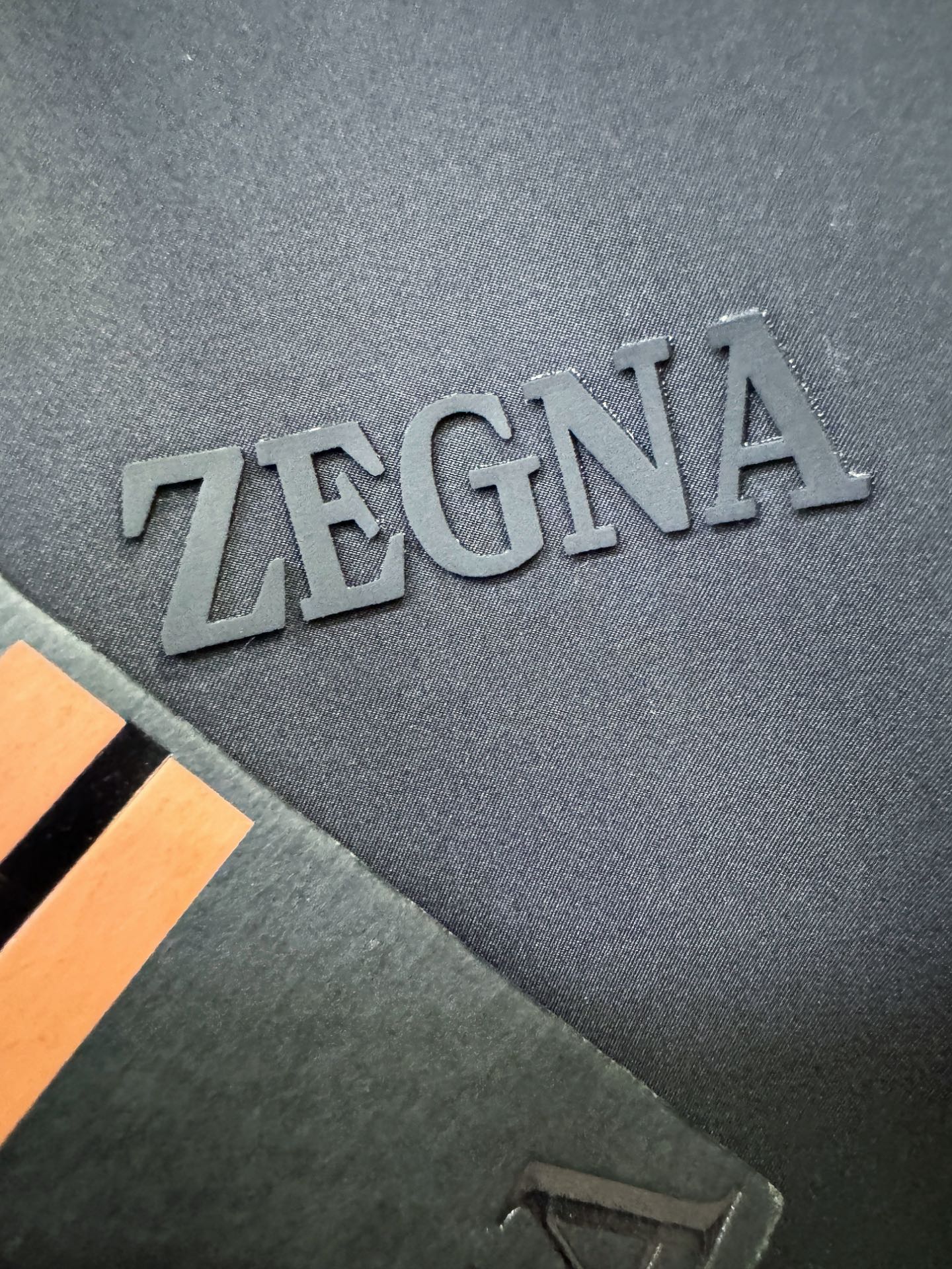 Ermenegildo Zeg*a杰*亚 2025秋冬新款夹克外套，原单狠货 意大利进口面料时尚夹克外套