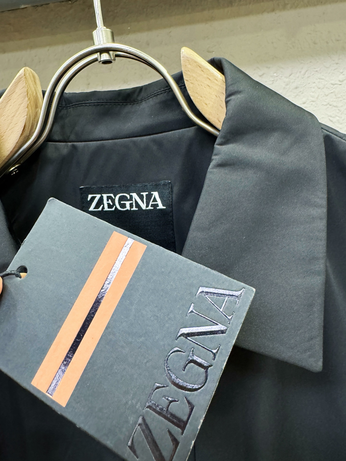 Ermenegildo Zeg*a杰*亚 2025秋冬新款夹克外套，原单狠货 意大利进口面料时尚夹克外套