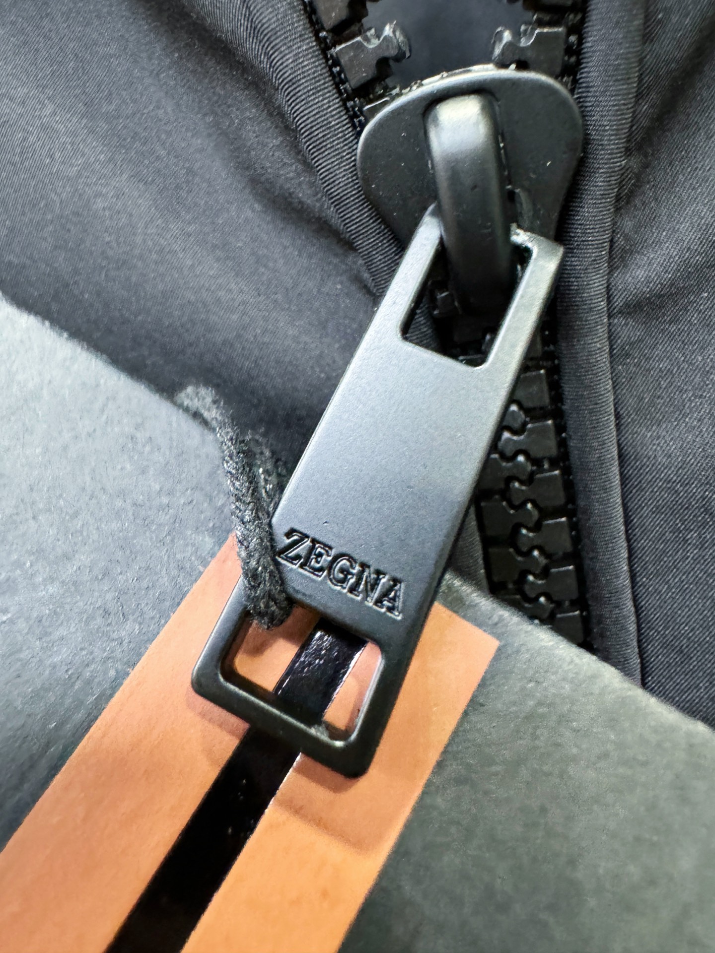 Ermenegildo Zeg*a杰*亚 2025秋冬新款夹克外套，原单狠货 意大利进口面料时尚夹克外套