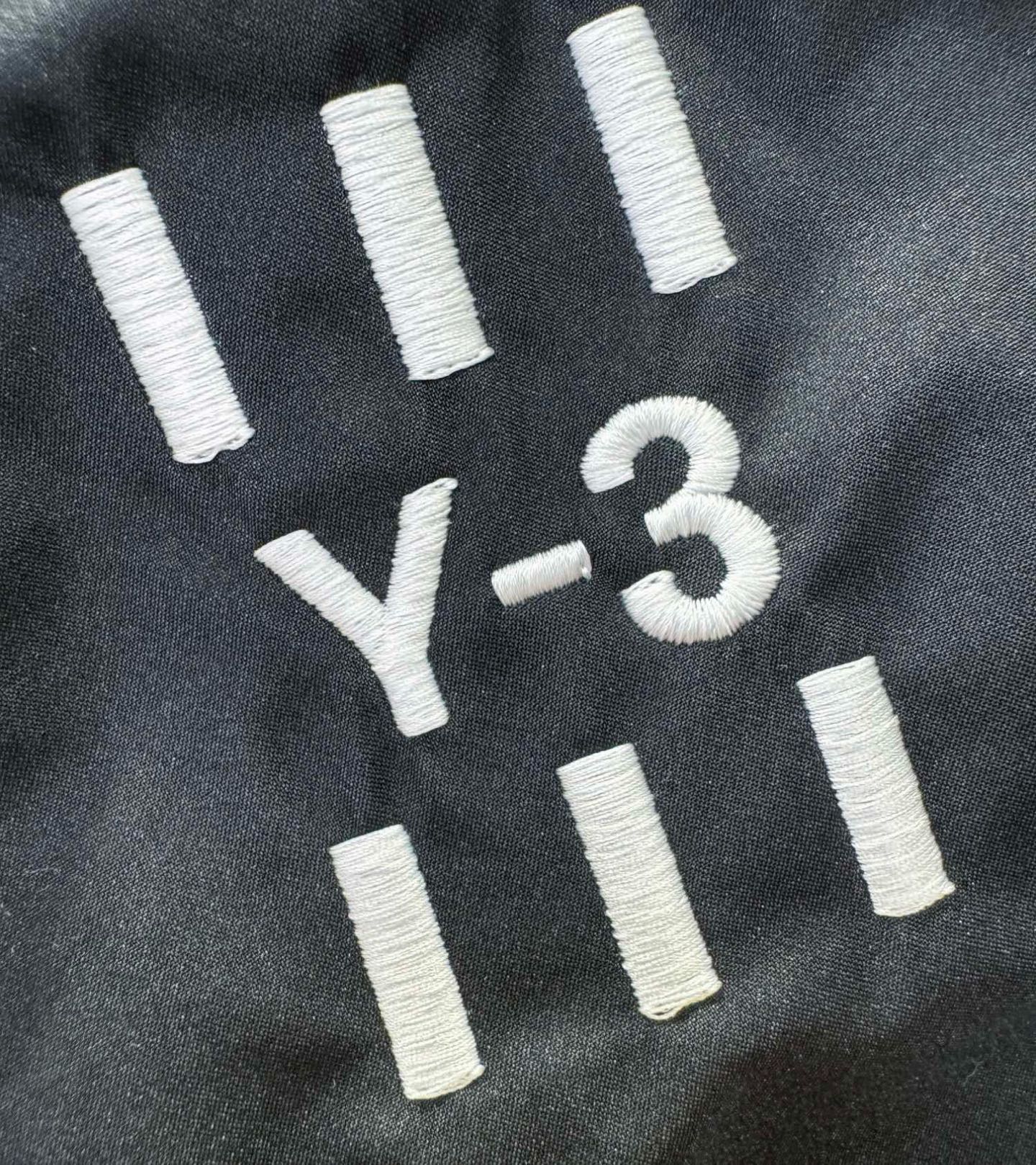 Y-3 25FW秋冬新款防寒机能羽绒裤，经典羽绒长裤，防风防雨雪，内里大朵绒填充，舒适保暖。运动时尚的同