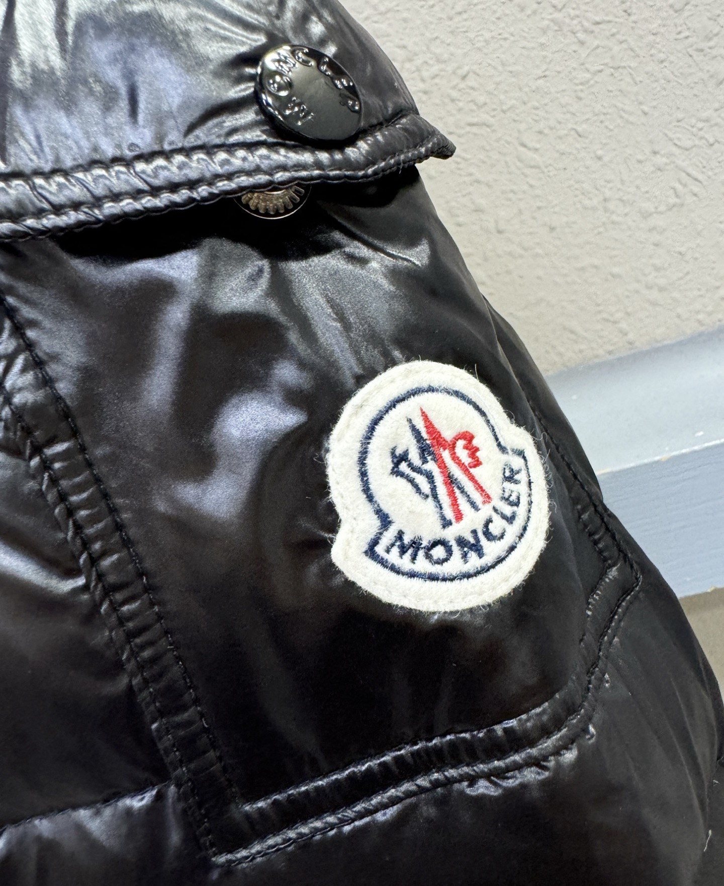 爆款羽绒服 2025新品 Moncler蒙口 新款羽绒服秀场新品，品相非常完美，专柜高科技防水面料，内里