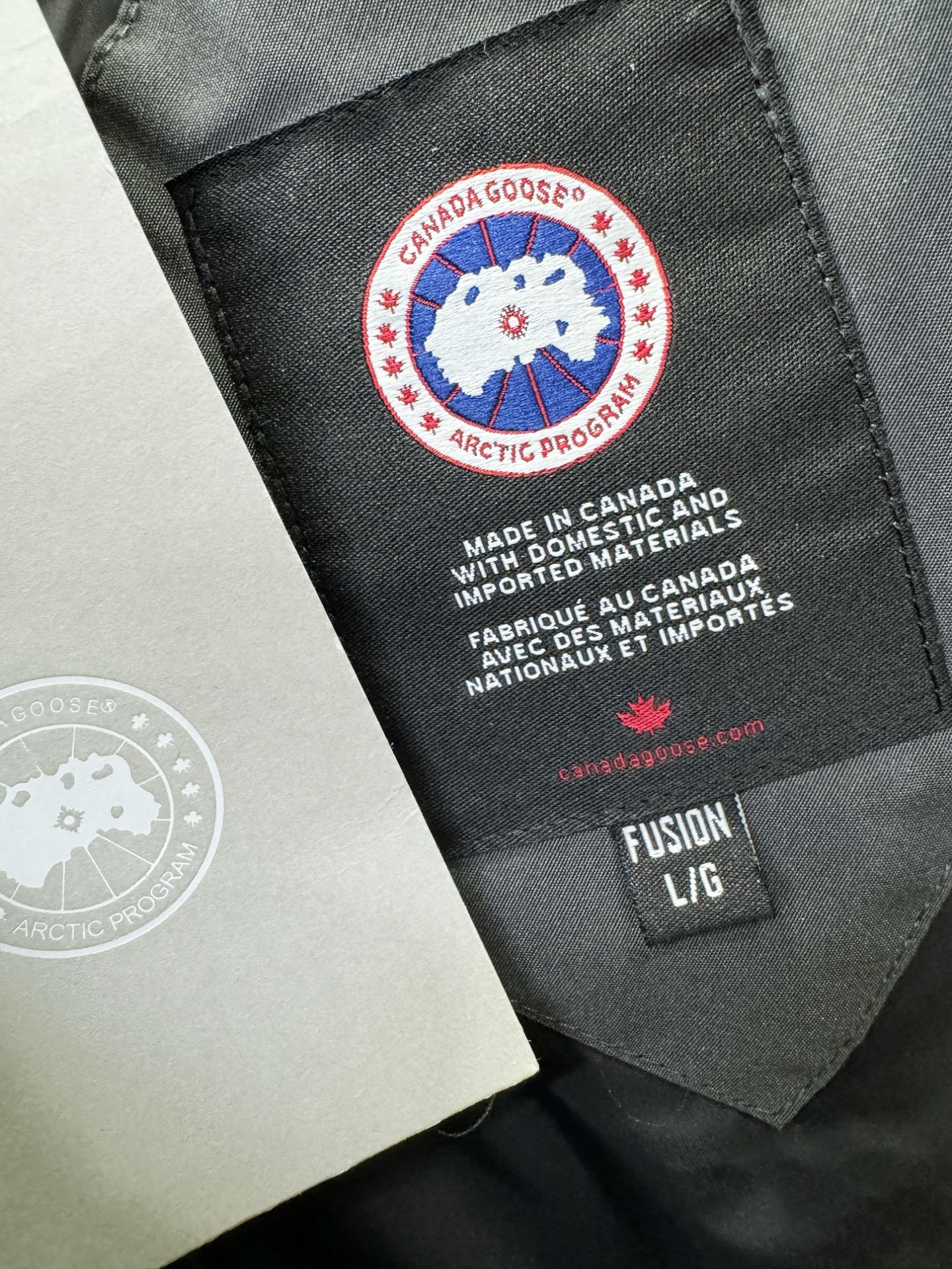 爆款羽绒服 2025新品 加拿大鹅 品牌Canada Goose 新款羽绒服秀场新品，品相非常完美，专柜