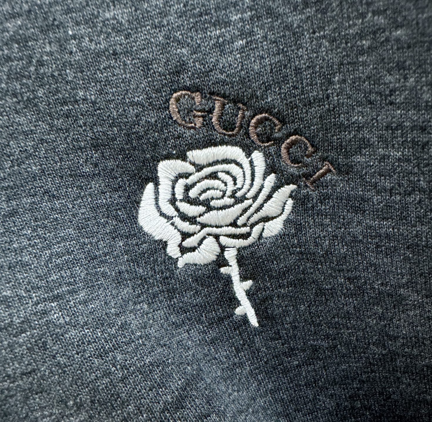 Gucci古奇 2025ss秋冬新品 长袖带帽卫衣，经典Logo设计，百搭款 官网同步发售 定制面料，柔