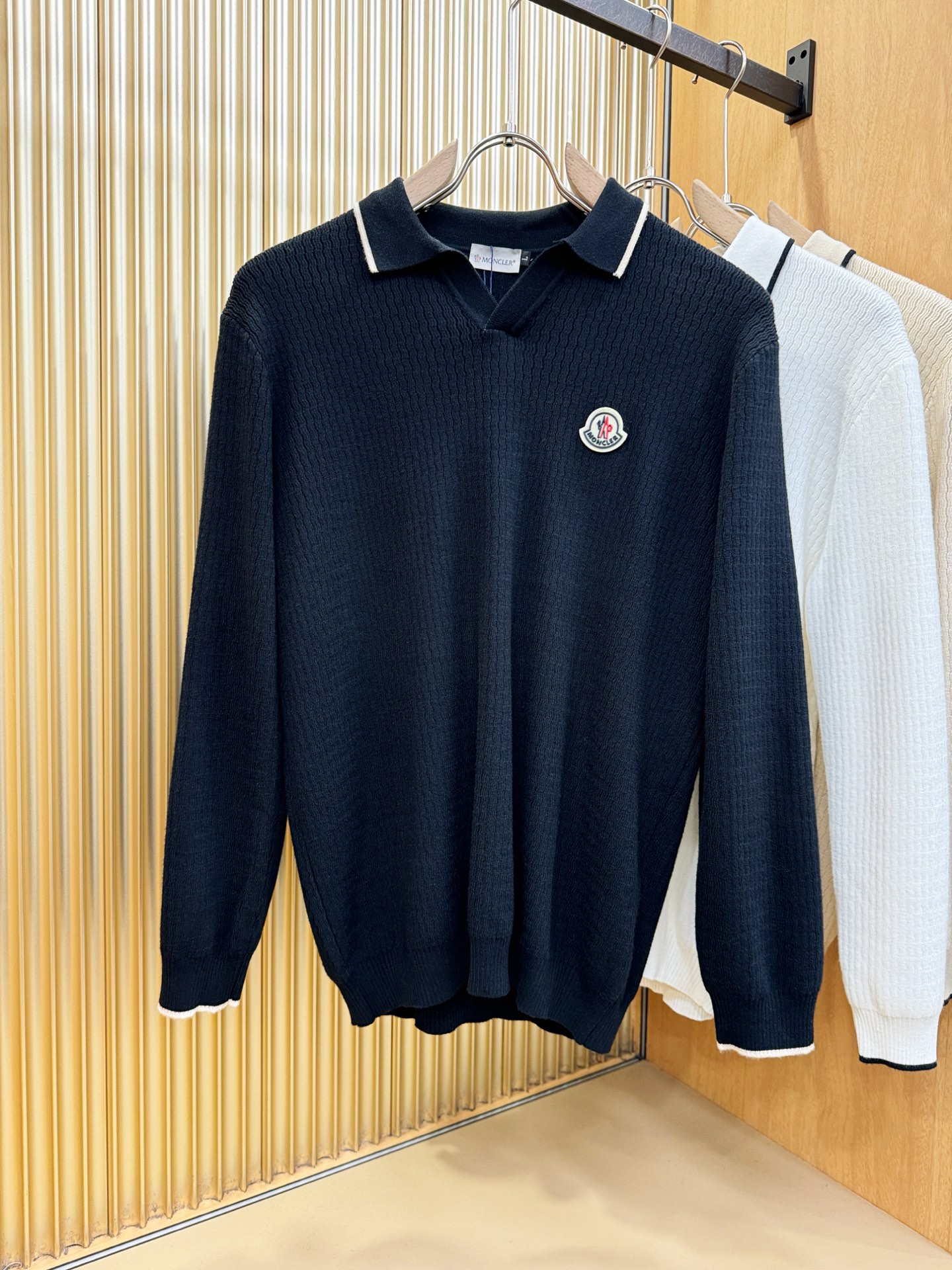 Moncler蒙口 2025新款毛衣，胸前logo设计！贸易公司渠道稀出，同步官网发售！秋冬系列经典设计