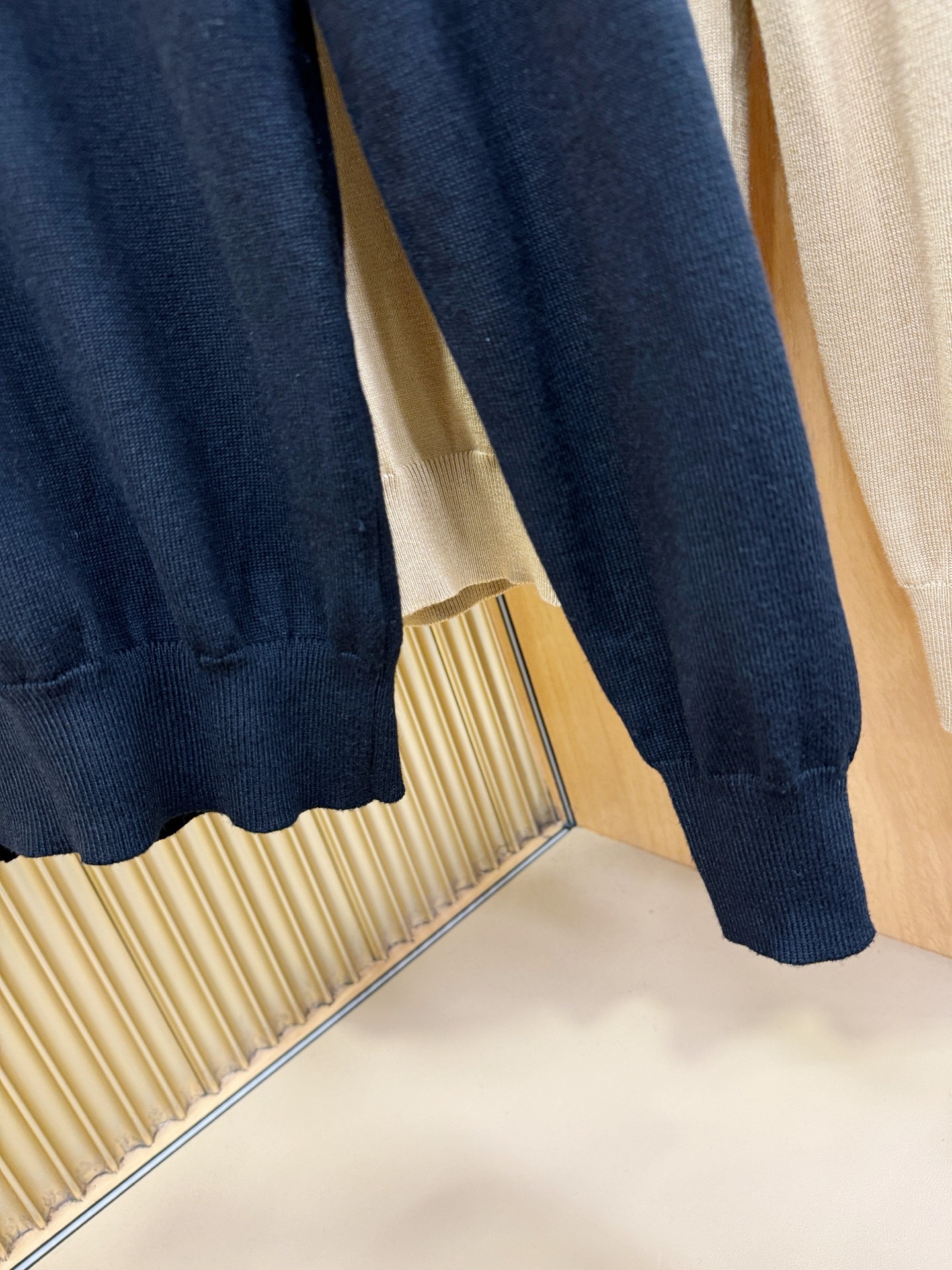 DG 2025新款毛衣，胸前logo设计！贸易公司渠道稀出，同步官网发售！秋冬系列经典设计！此款毛衣甄选