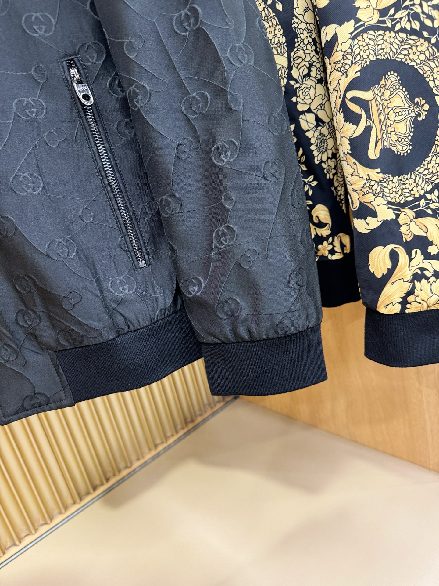 Gucci古奇 2025秋冬新款夹克外套，原单狠货 意大利进口面料时尚夹克外套。欧洲专柜同步，上身更随意