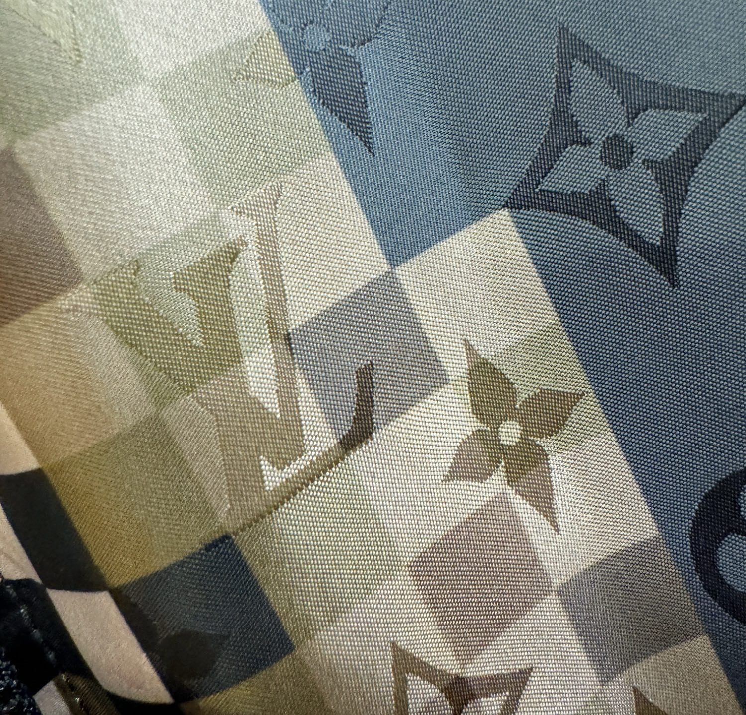 双面夹克 LV路易威登 2025秋冬新款双面夹克外套，两面可穿，原单狠货 意大利进口面料时尚夹克外套。欧