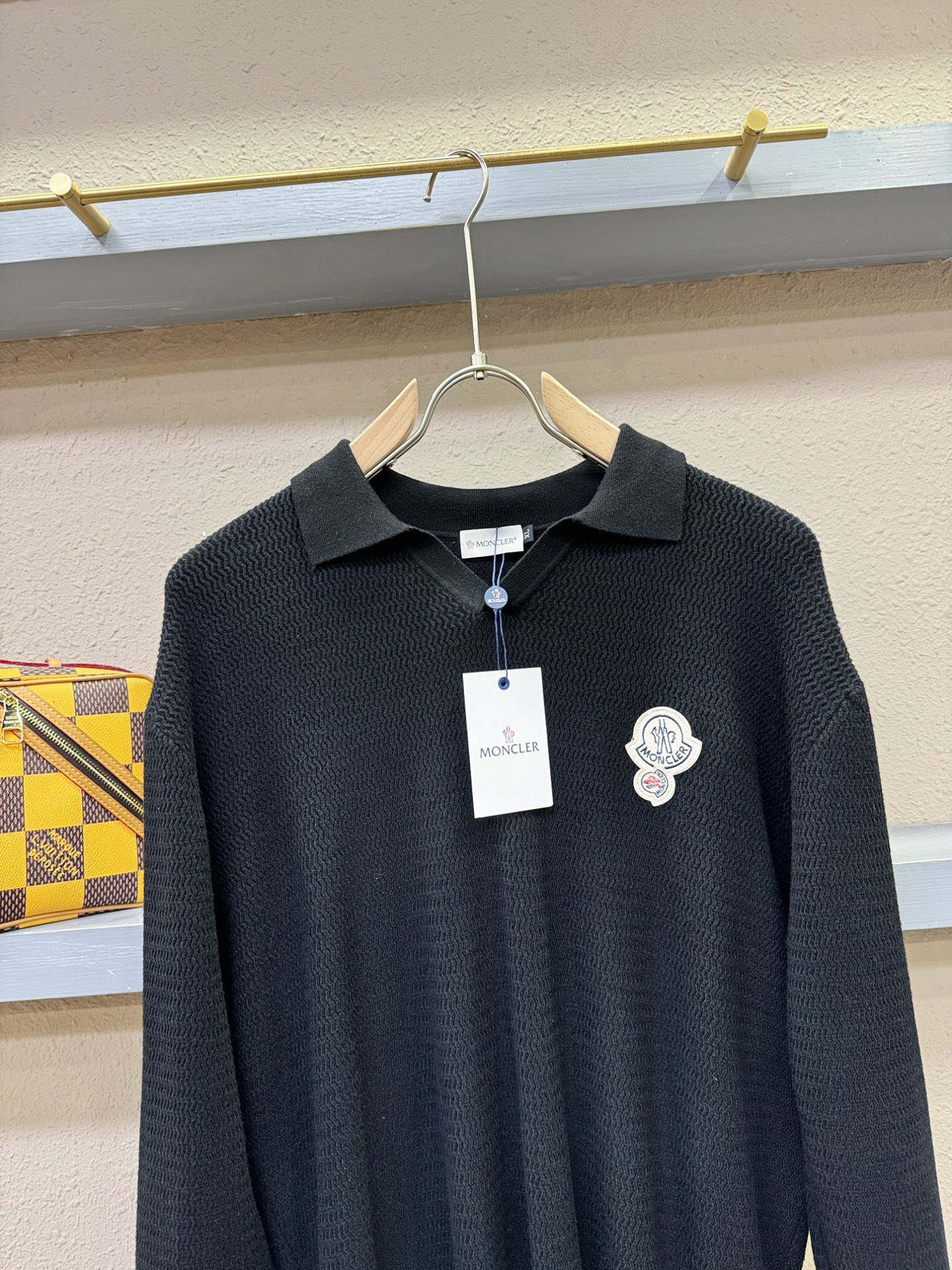 Moncler蒙口 2025新款毛衣，胸前logo设计！贸易公司渠道稀出，同步官网发售！秋冬系列经典设计