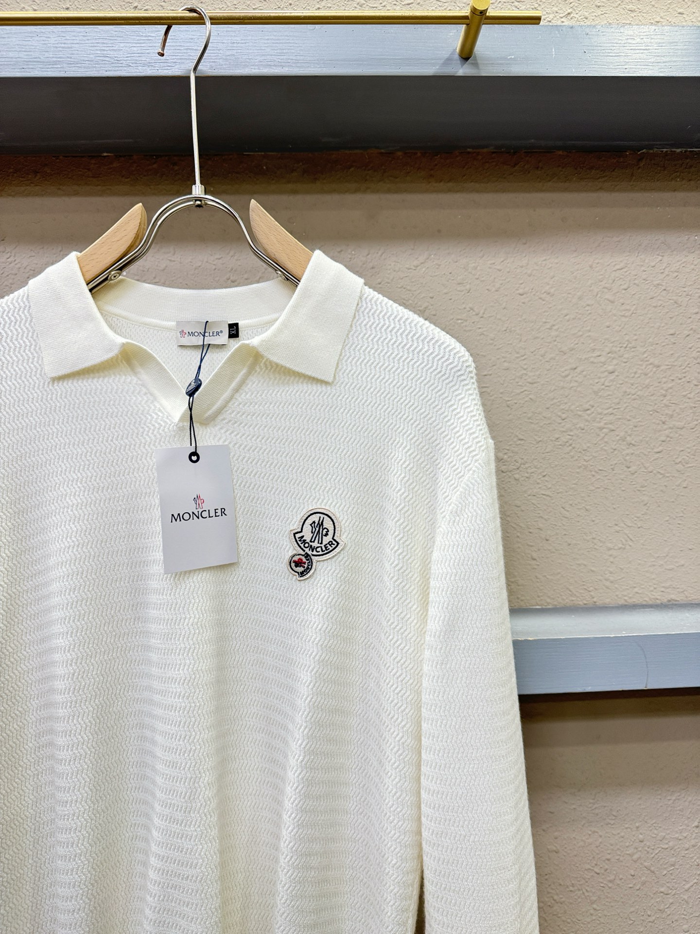 Moncler蒙口 2025新款毛衣，胸前logo设计！贸易公司渠道稀出，同步官网发售！秋冬系列经典设计