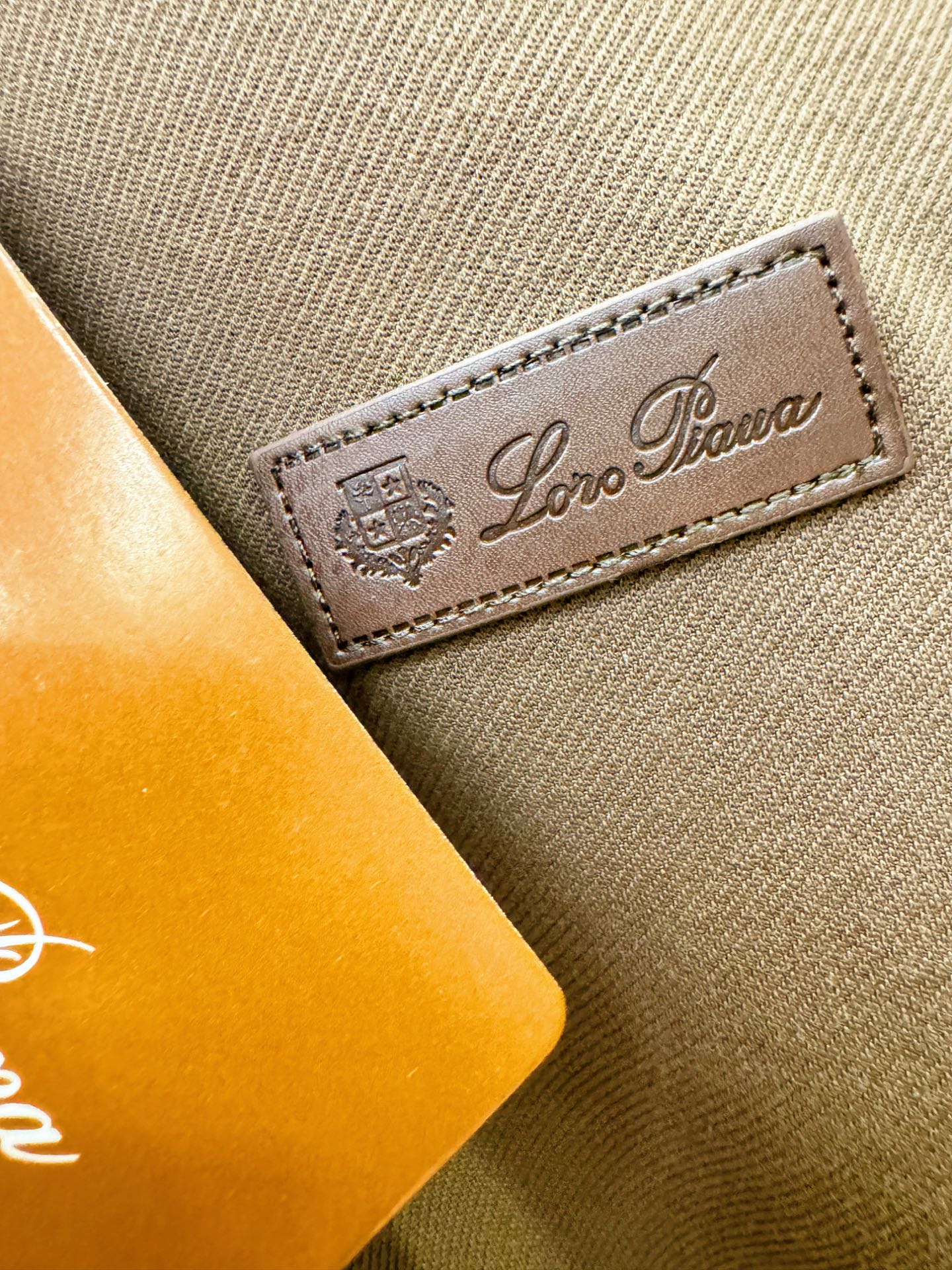 Loro Piana诺悠翩雅 2025秋季新品，官网同步 经典大气百搭Polo领长袖T恤，顶级原版面料，