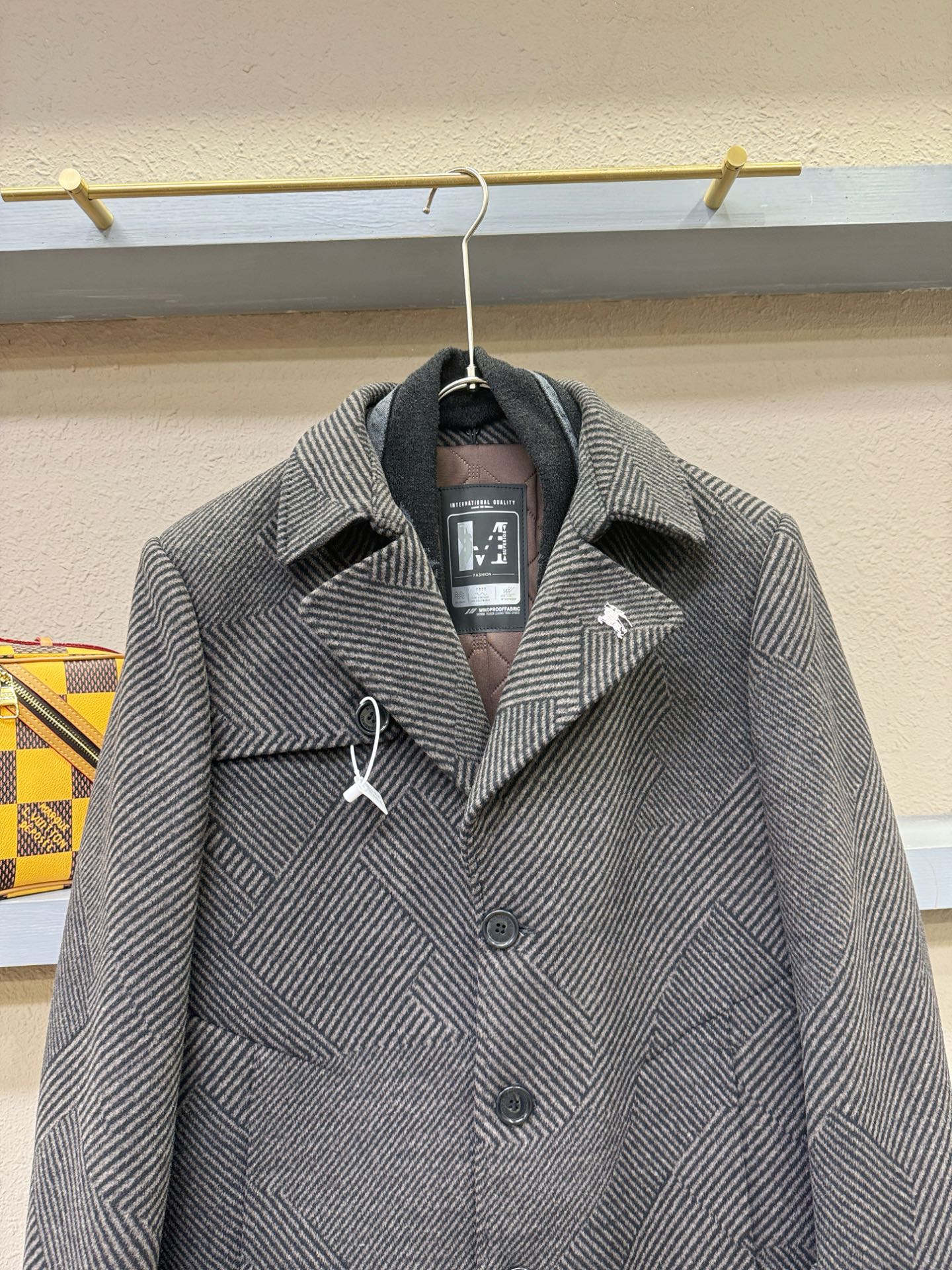 BURBERRY巴宝莉 25ss秋冬新款羊绒大衣外套，超A原单外套！甄选顶级羊绒打造。搭配经典Logo设