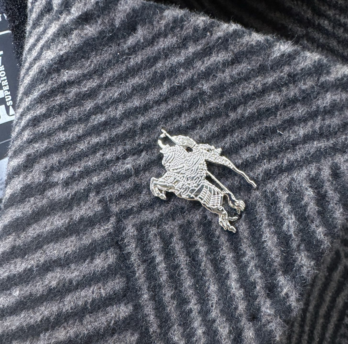 BURBERRY巴宝莉 25ss秋冬新款羊绒大衣外套，超A原单外套！甄选顶级羊绒打造。搭配经典Logo设