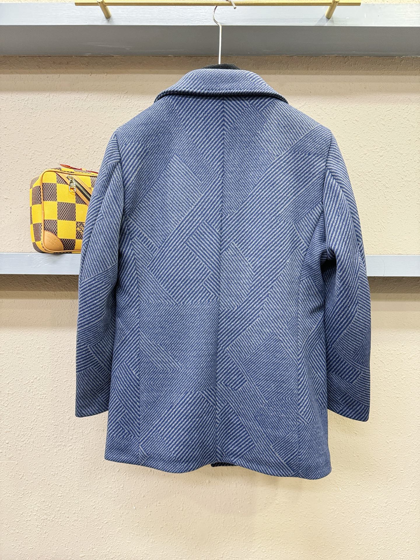 BURBERRY巴宝莉 25ss秋冬新款羊绒大衣外套，超A原单外套！甄选顶级羊绒打造。搭配经典Logo设