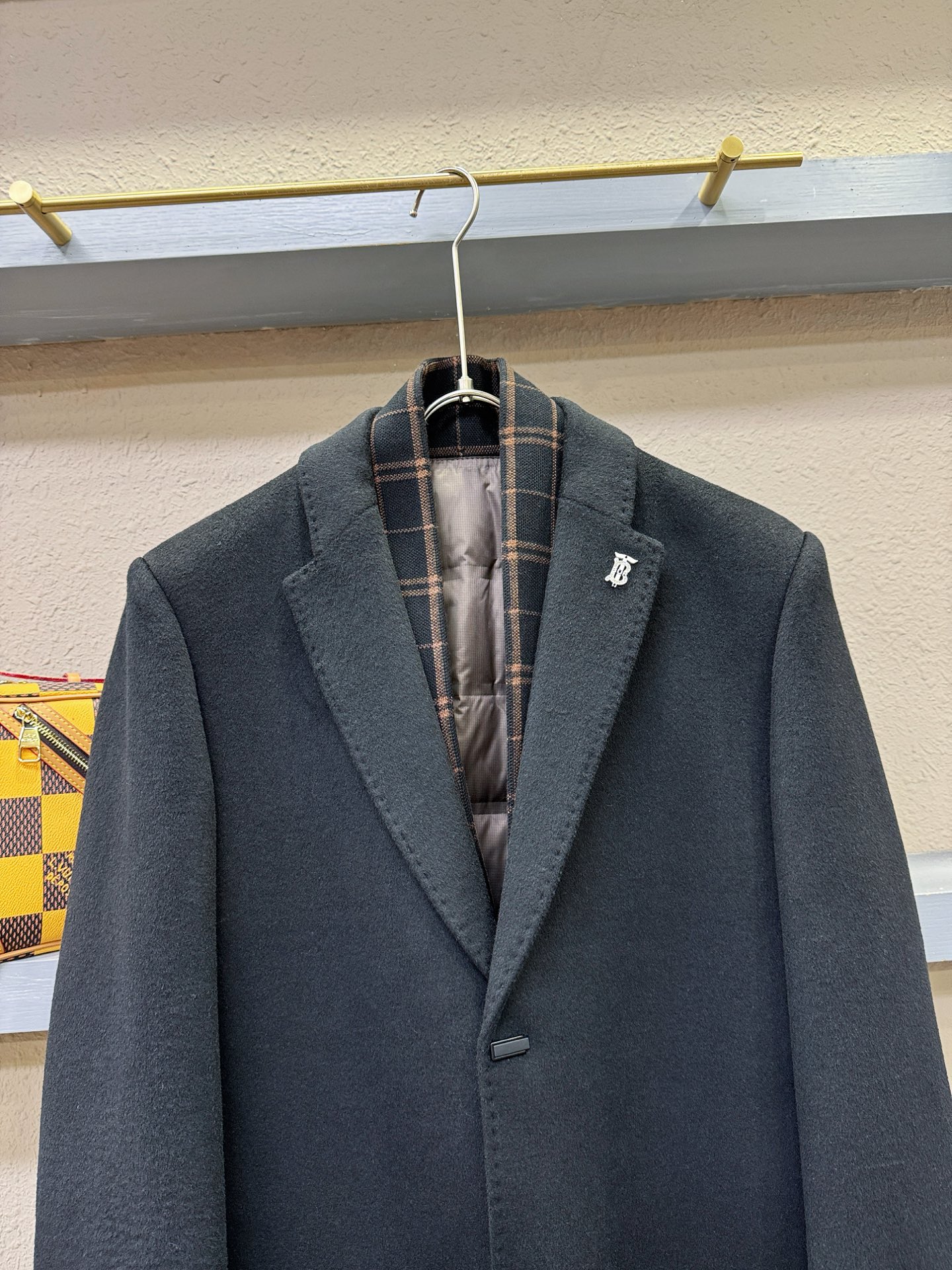 BURBERRY巴宝莉 25ss秋冬新款羊绒大衣外套，超A原单外套！羽绒内里可拆卸，甄选顶级绵羊毛打造。