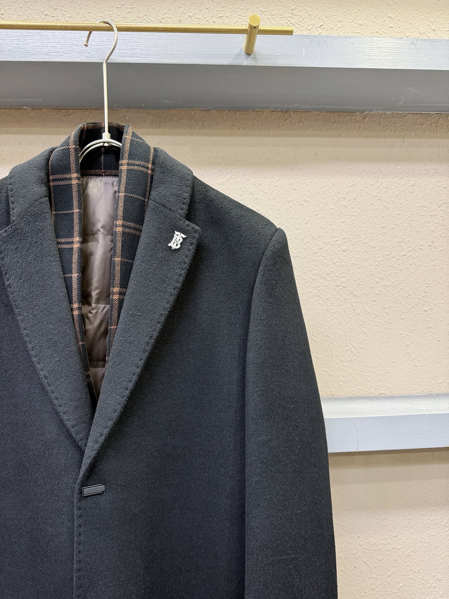 BURBERRY巴宝莉 25ss秋冬新款羊绒大衣外套，超A原单外套！羽绒内里可拆卸，甄选顶级绵羊毛打造。