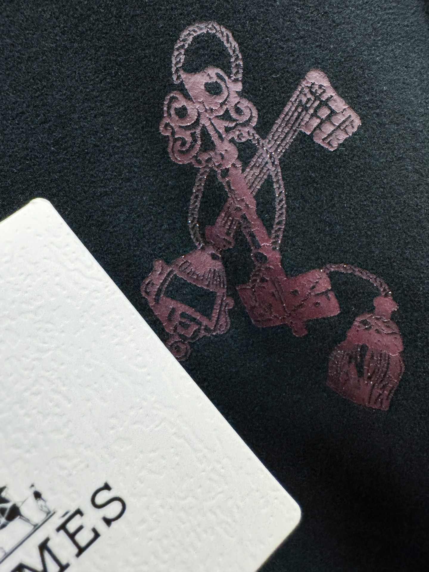 Hermès爱马仕 2025ss秋冬新品 羊绒长袖T恤，经典Logo设计，百搭款 官网同步发售 定制面料