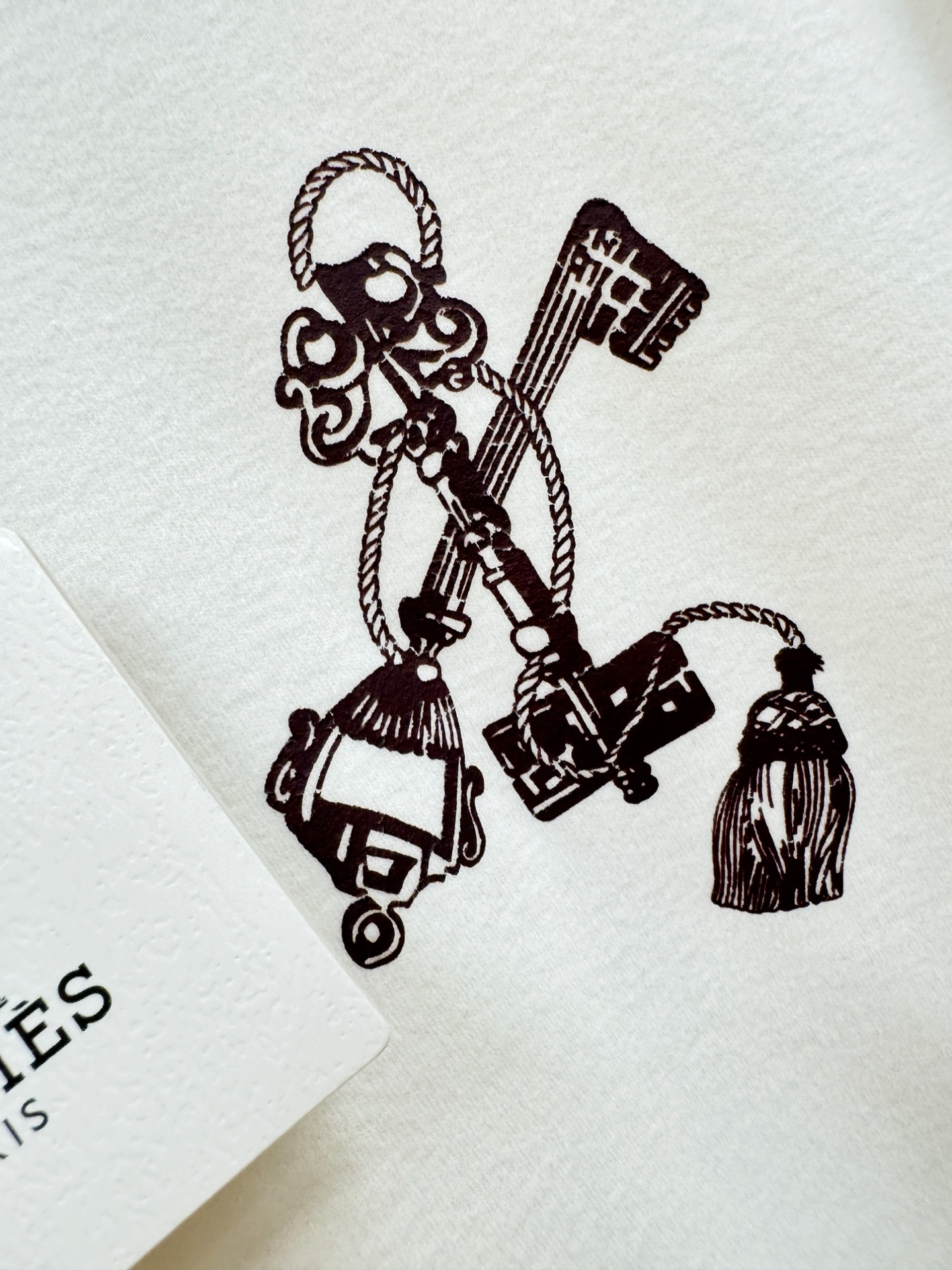 Hermès爱马仕 2025ss秋冬新品 羊绒长袖T恤，经典Logo设计，百搭款 官网同步发售 定制面料