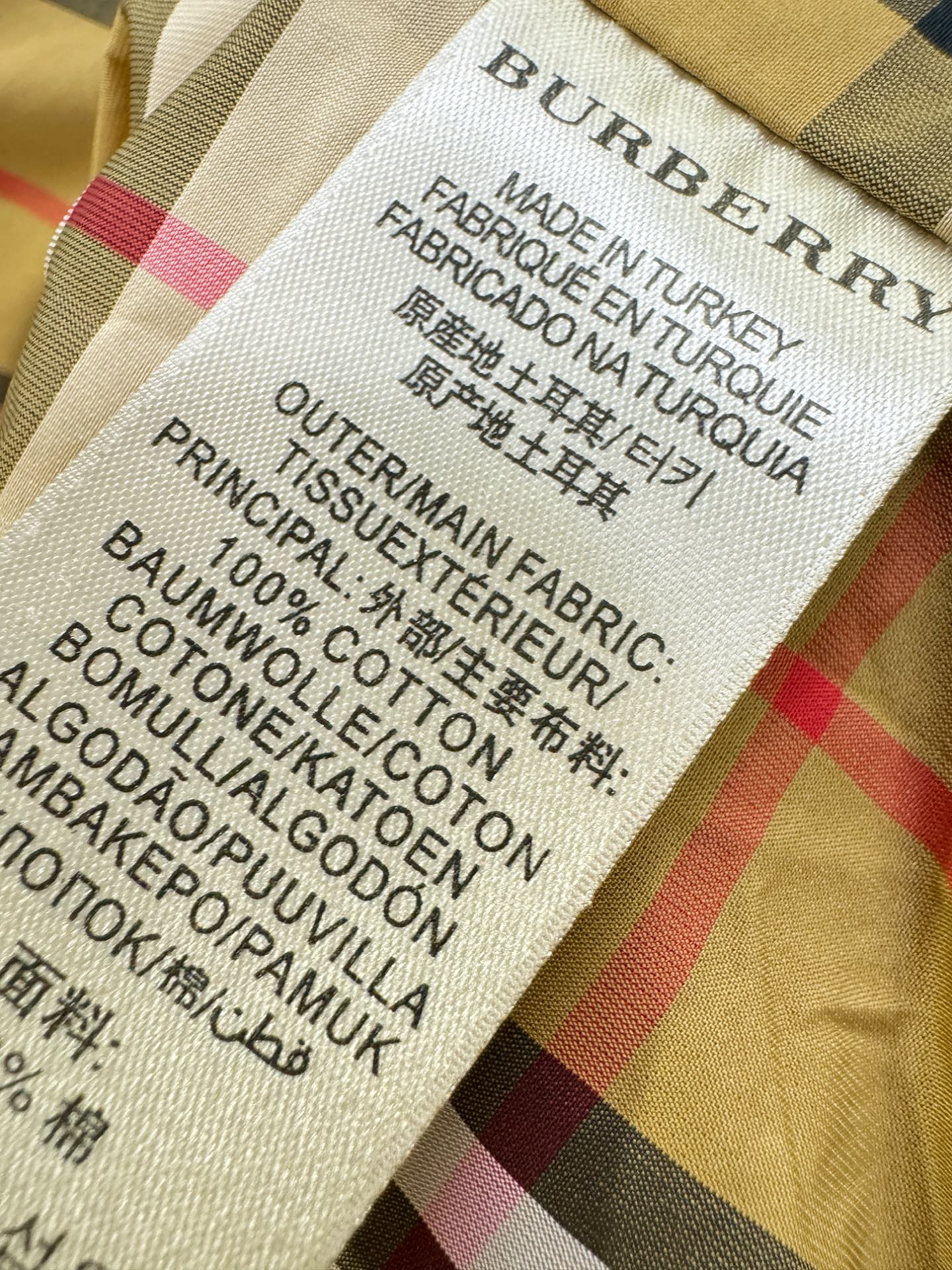 BURBERRY巴宝莉 2025秋冬新款夹克外套，原单狠货 意大利进口面料时尚夹克外套。欧洲专柜同步，上