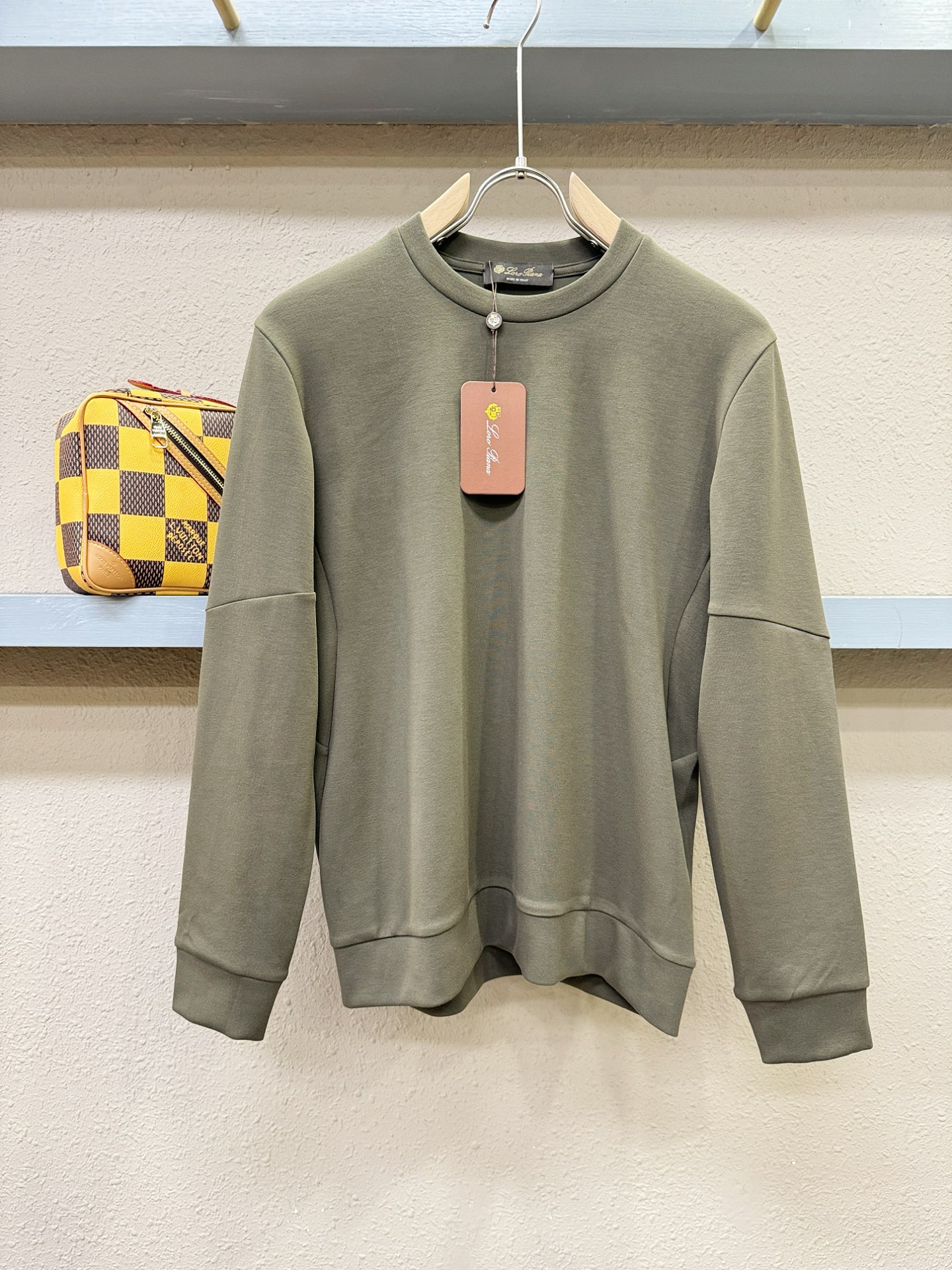 Loro Piana诺悠翩雅 2025ss秋季新品 长袖卫衣，经典Logo设计，百搭款 官网同步发售 定