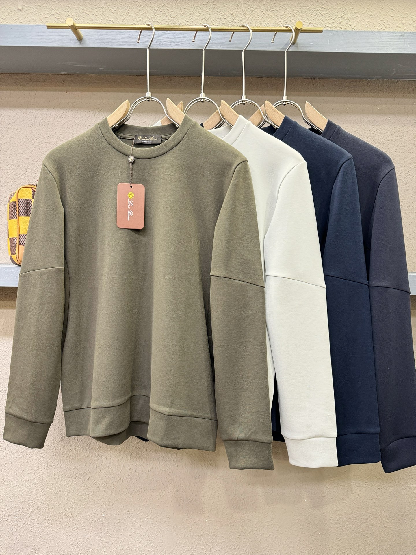 Loro Piana诺悠翩雅 2025ss秋季新品 长袖卫衣，经典Logo设计，百搭款 官网同步发售 定