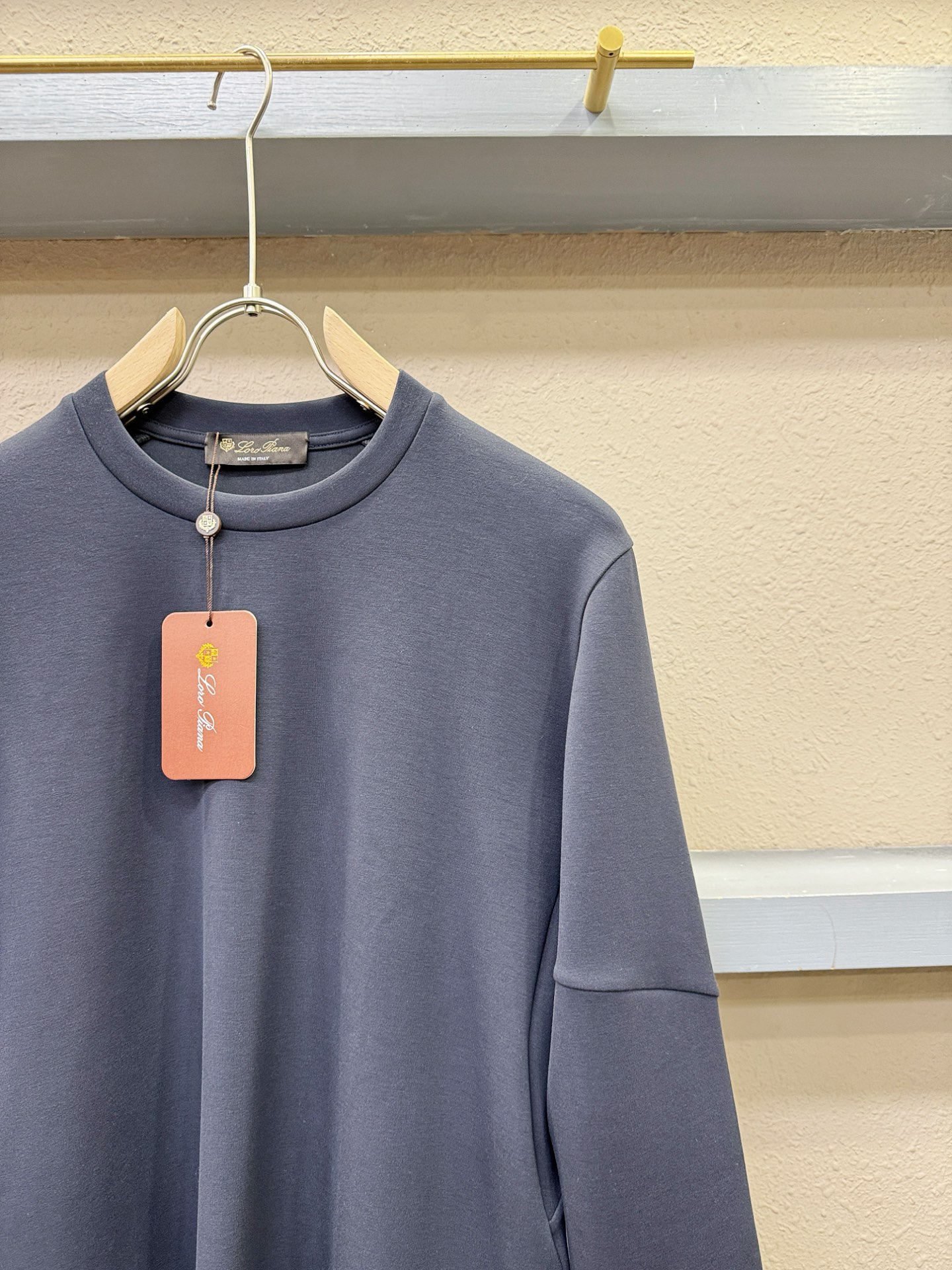 Loro Piana诺悠翩雅 2025ss秋季新品 长袖卫衣，经典Logo设计，百搭款 官网同步发售 定