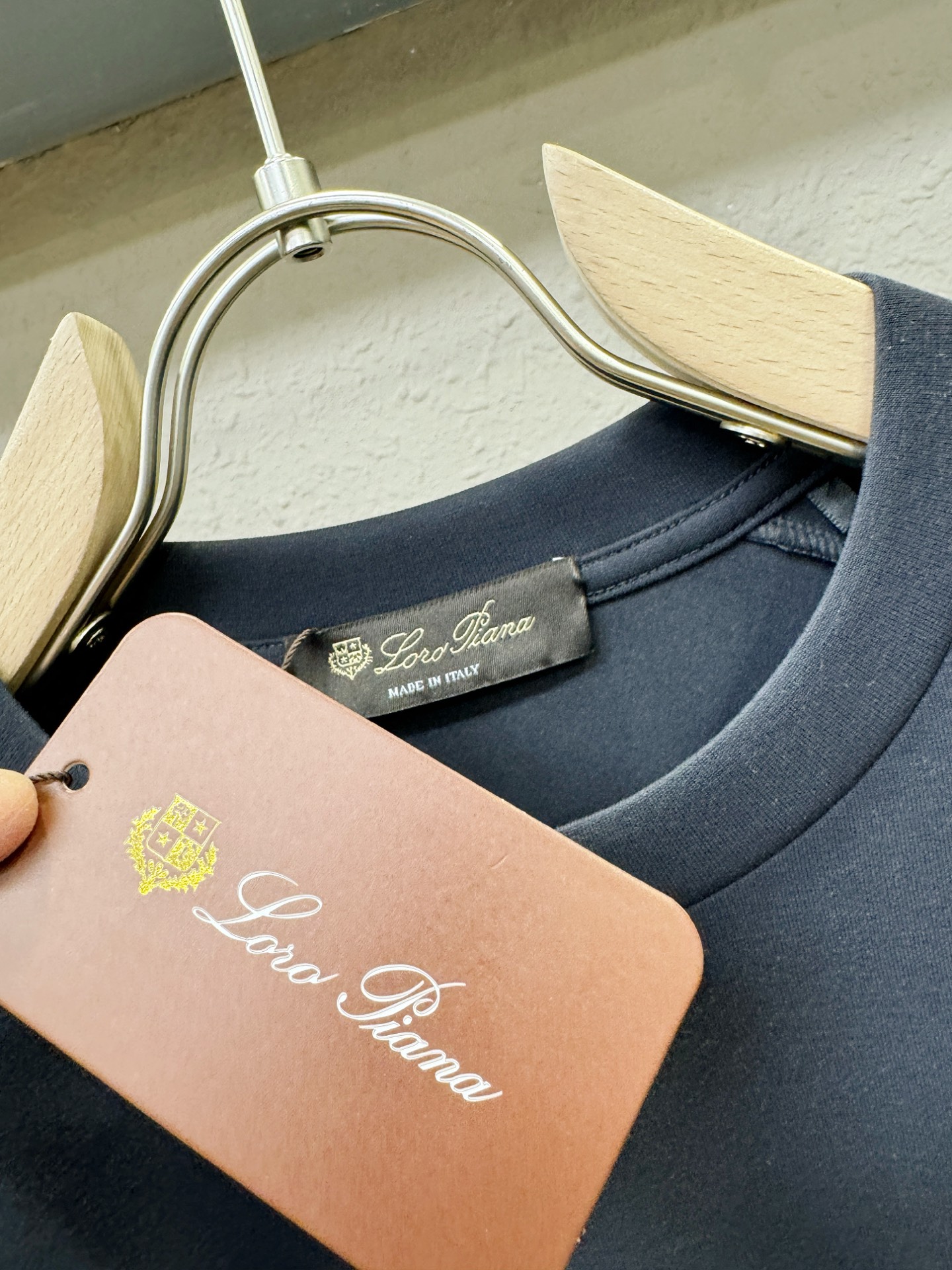 Loro Piana诺悠翩雅 2025ss秋季新品 长袖卫衣，经典Logo设计，百搭款 官网同步发售 定