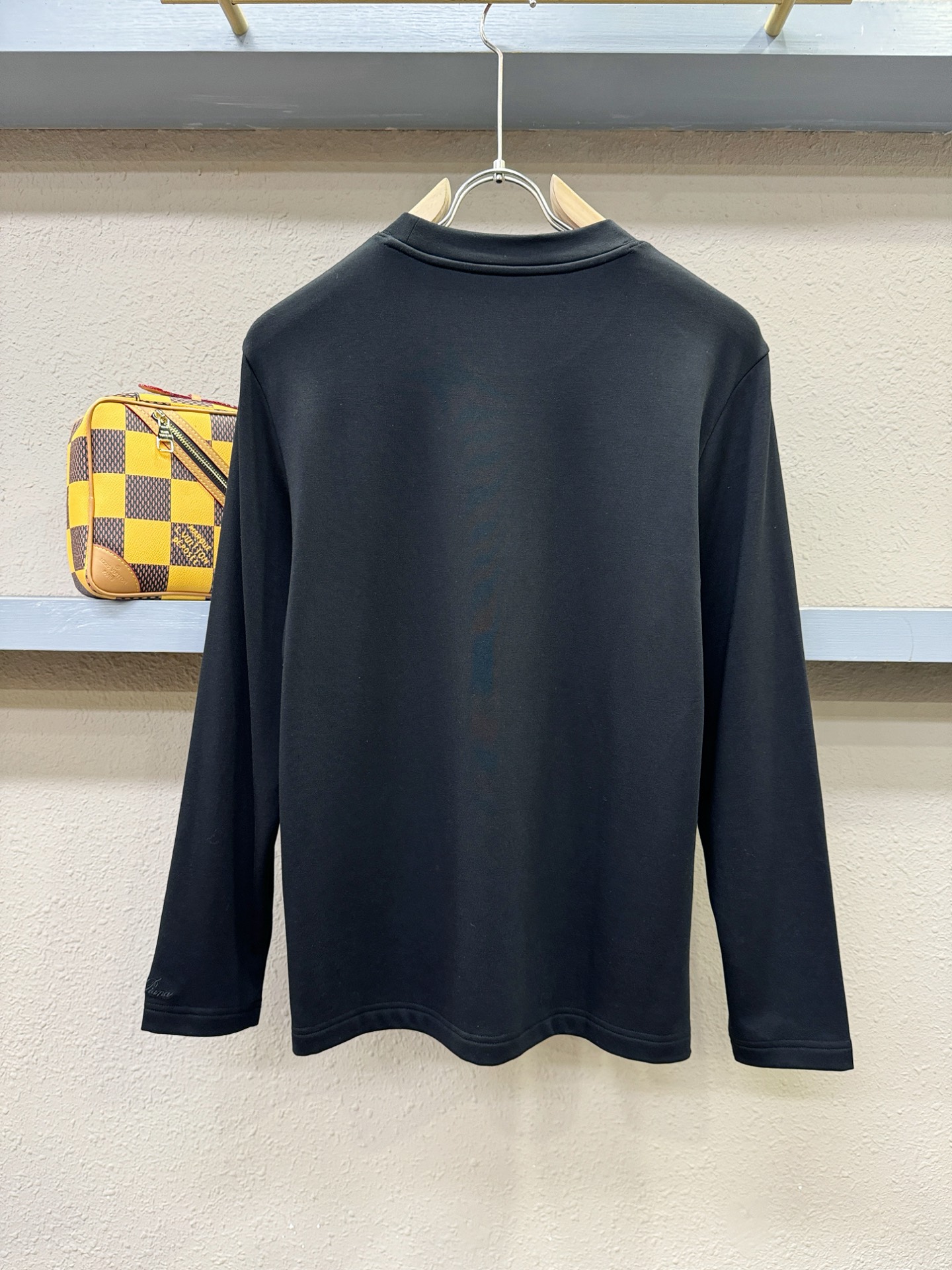 Loro Piana诺悠翩雅 2025ss秋冬新品 长袖T恤，经典Logo设计，百搭款 官网同步发售 定