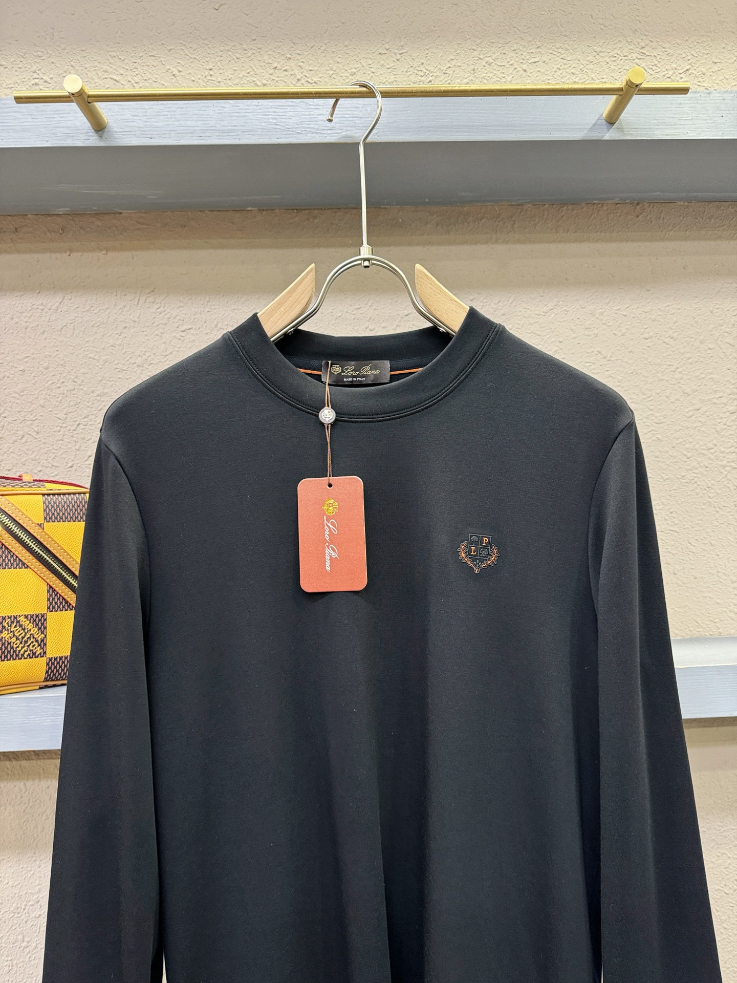 Loro Piana诺悠翩雅 2025ss秋冬新品 长袖T恤，经典Logo设计，百搭款 官网同步发售 定