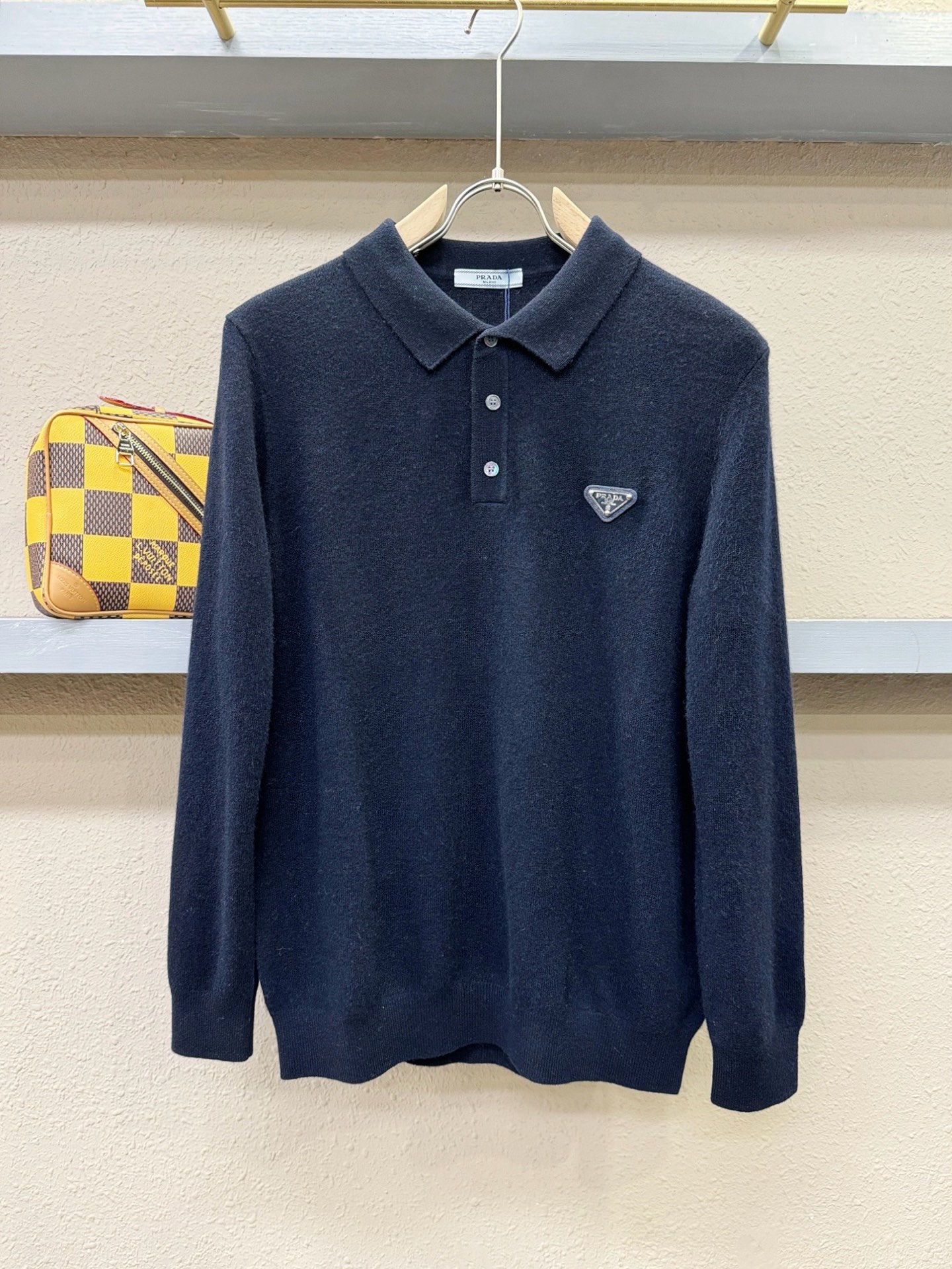 (最大可穿230斤) PRADA 普拉达 2025秋冬新款羊绒毛衣，羊绒+绵羊毛。logo图案设计，胸前