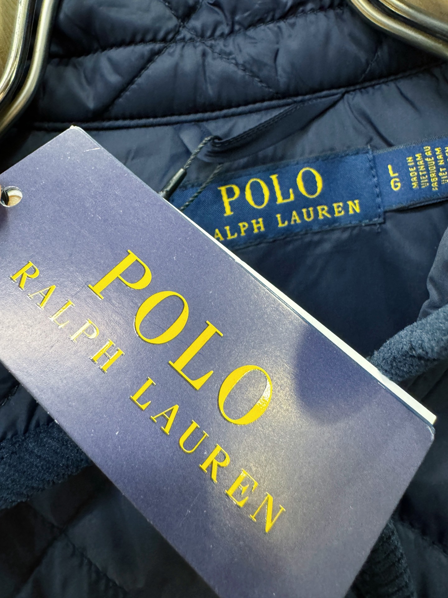 2025新品 POLO 新款棉服外套，秀场新品，品相非常完美，专柜高科技防水面料，舒适保暖，色泽饱满诱人