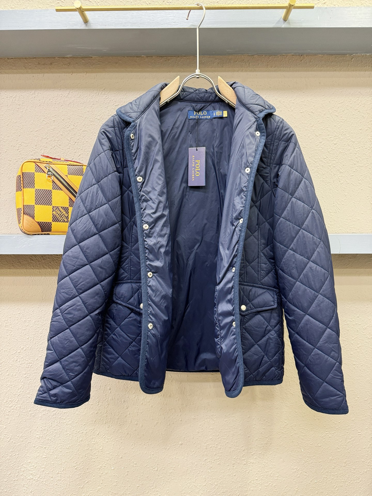 2025新品 POLO 新款棉服外套，秀场新品，品相非常完美，专柜高科技防水面料，舒适保暖，色泽饱满诱人