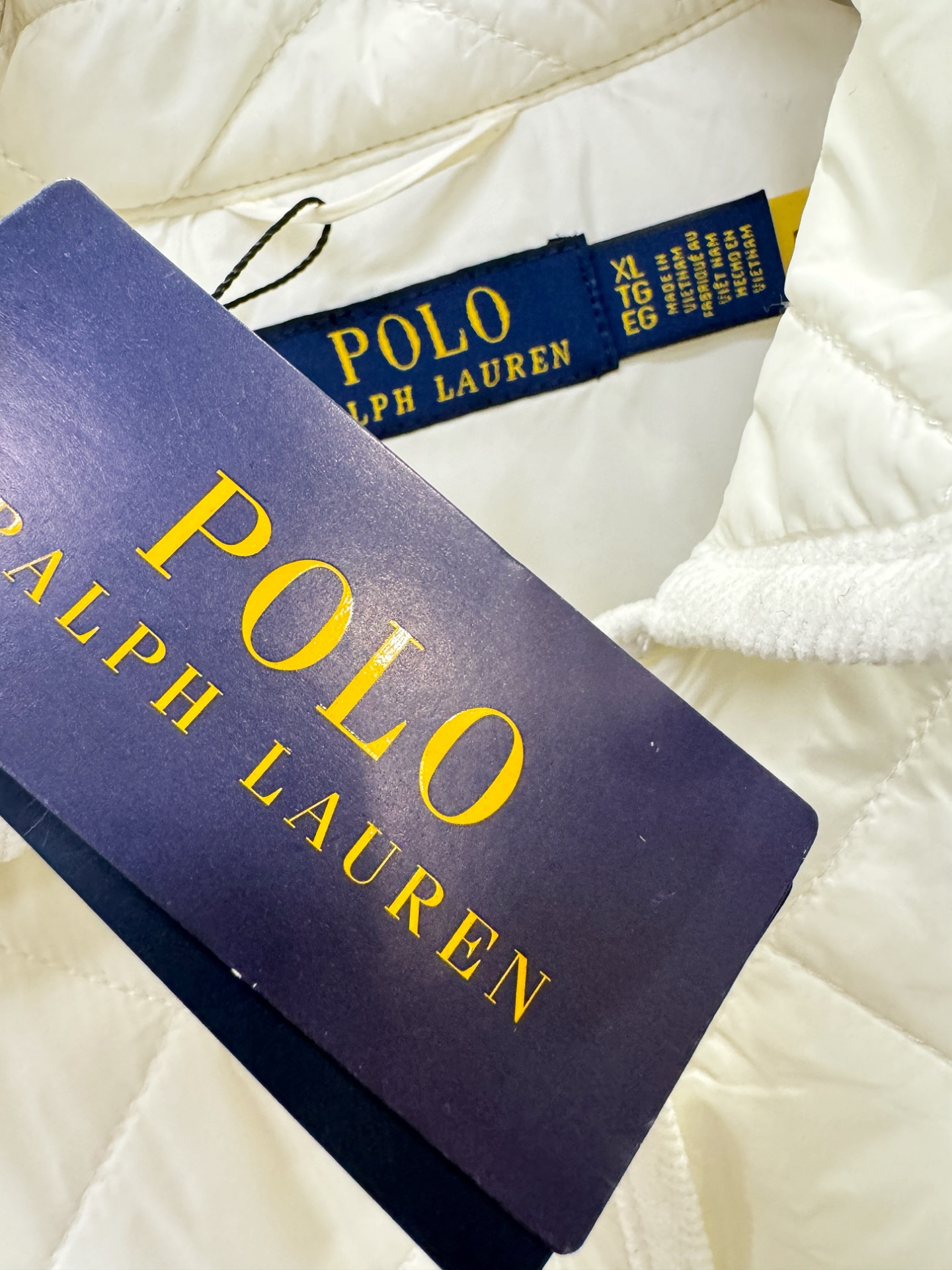 2025新品 POLO 新款棉服外套，秀场新品，品相非常完美，专柜高科技防水面料，舒适保暖，色泽饱满诱人