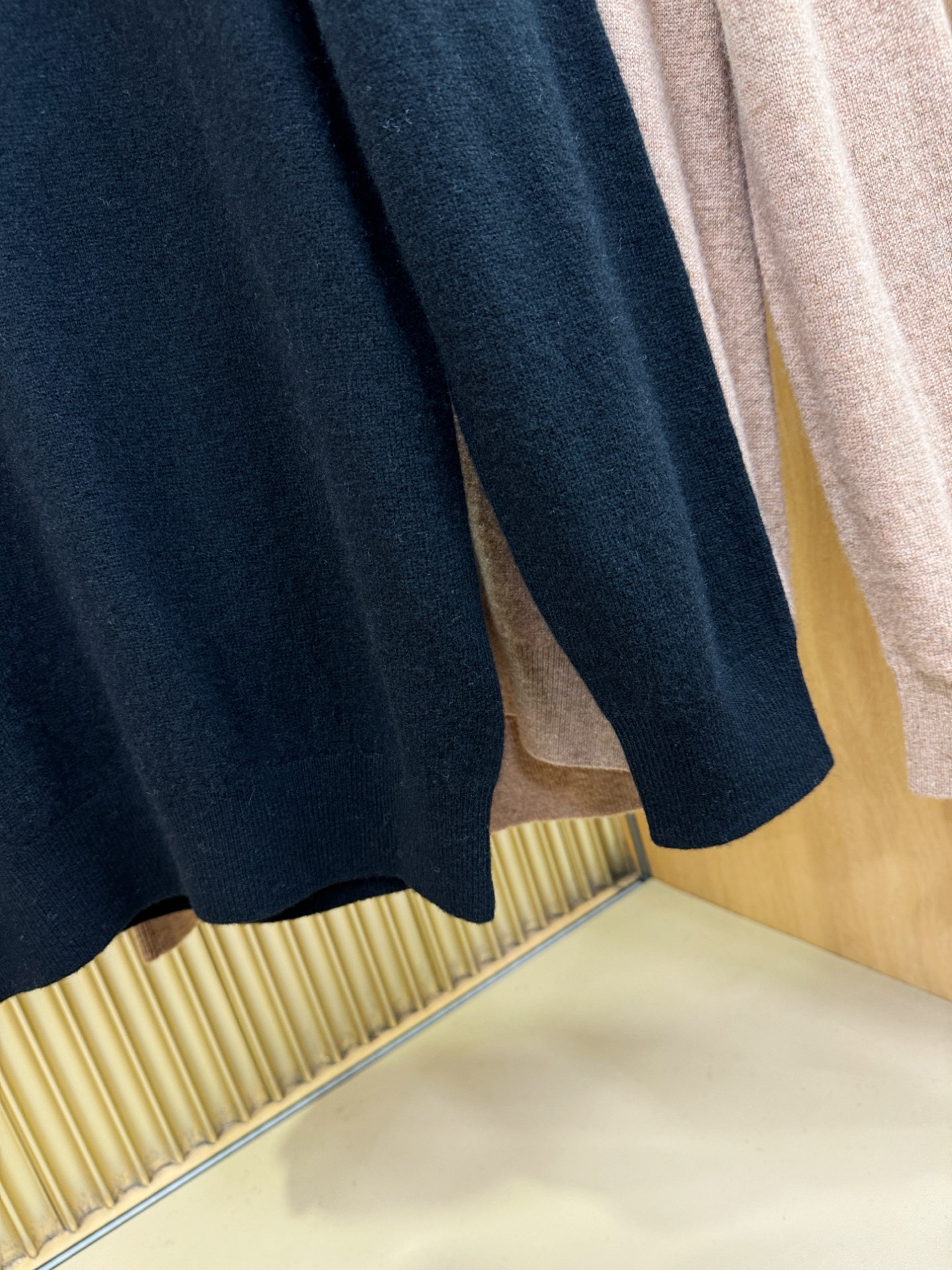 (最大可穿230斤) Loro Piana诺悠翩雅 2025秋冬新款羊绒毛衣，羊绒+绵羊毛。logo图案