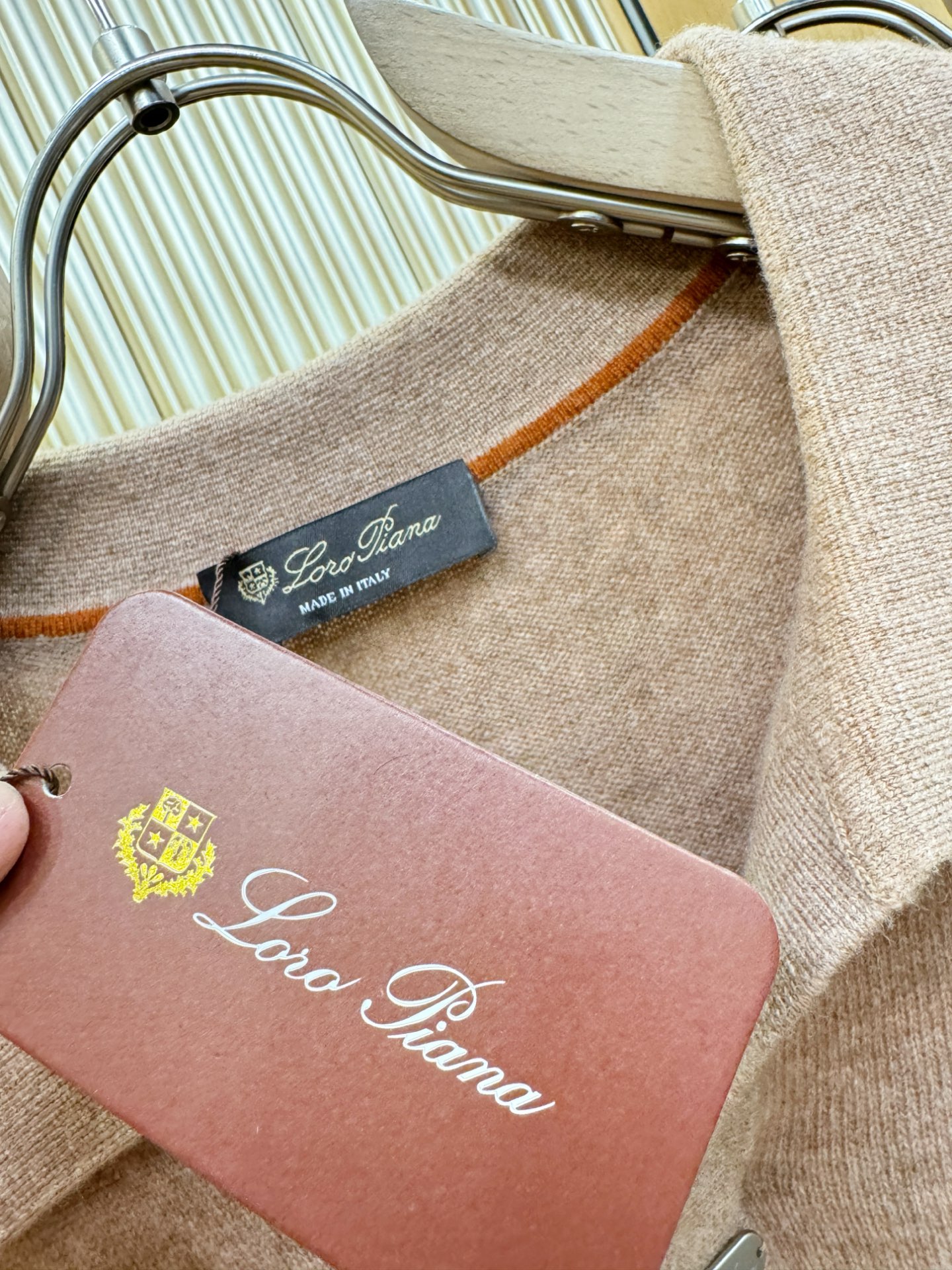 (最大可穿230斤) Loro Piana诺悠翩雅 2025秋冬新款羊绒毛衣，羊绒+绵羊毛。logo图案