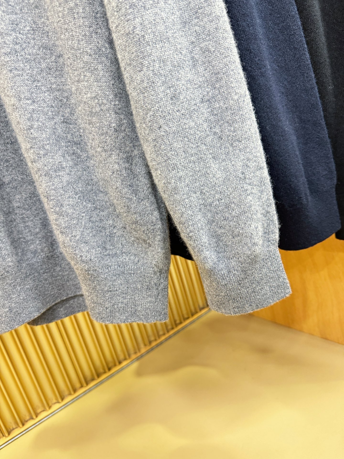 (最大可穿230斤) BURBERRY巴宝莉 2025秋冬新款羊绒毛衣，羊绒+绵羊毛。logo图案设计，