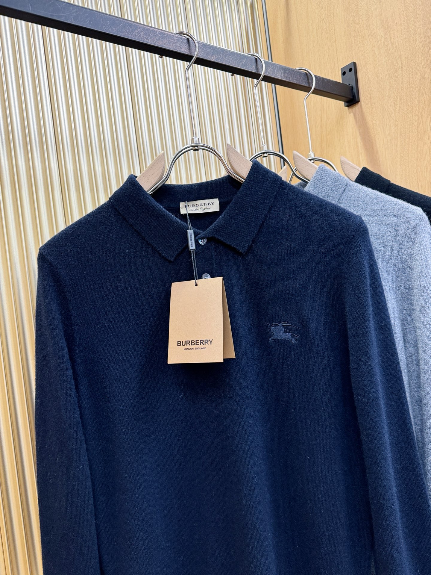 (最大可穿230斤) BURBERRY巴宝莉 2025秋冬新款羊绒毛衣，羊绒+绵羊毛。logo图案设计，