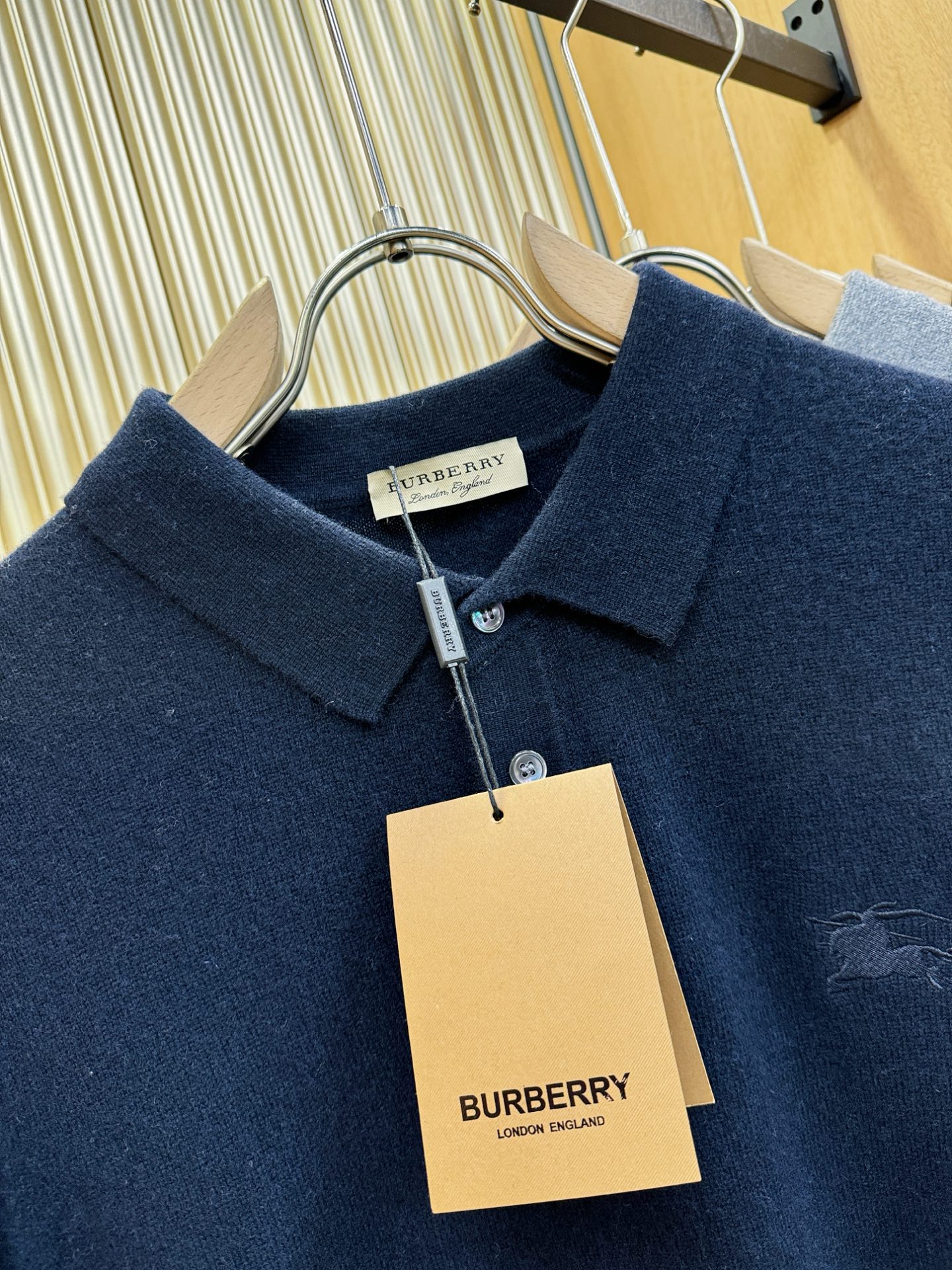 (最大可穿230斤) BURBERRY巴宝莉 2025秋冬新款羊绒毛衣，羊绒+绵羊毛。logo图案设计，