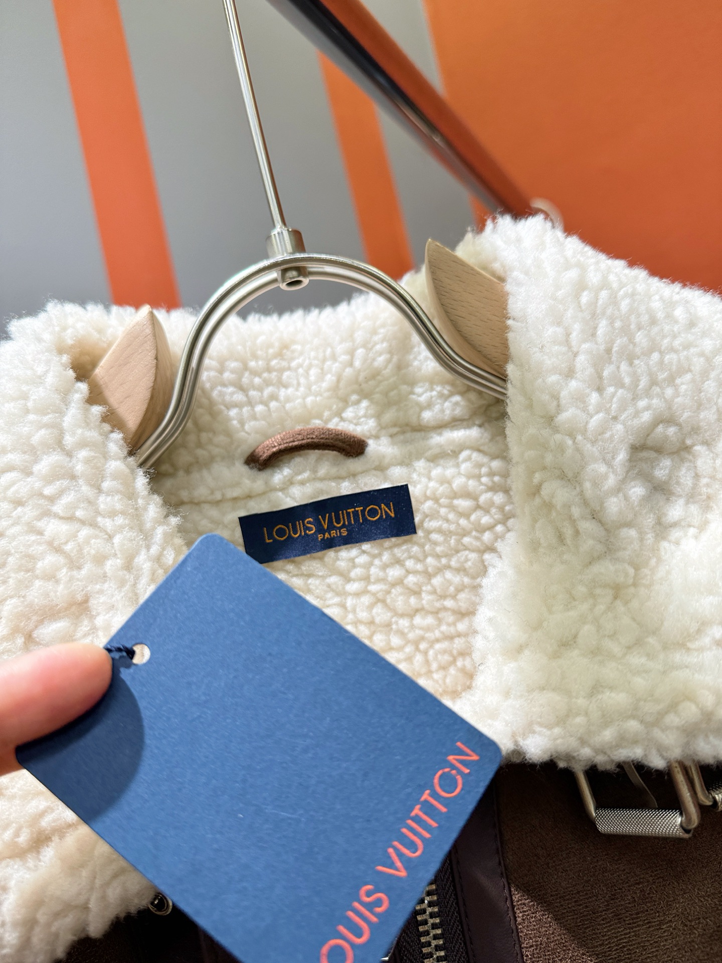 Moncler蒙口 新品皮毛一体，原生态人造皮面料；100%进口皮毛一体！采用进口人造皮！皮料品质相当高