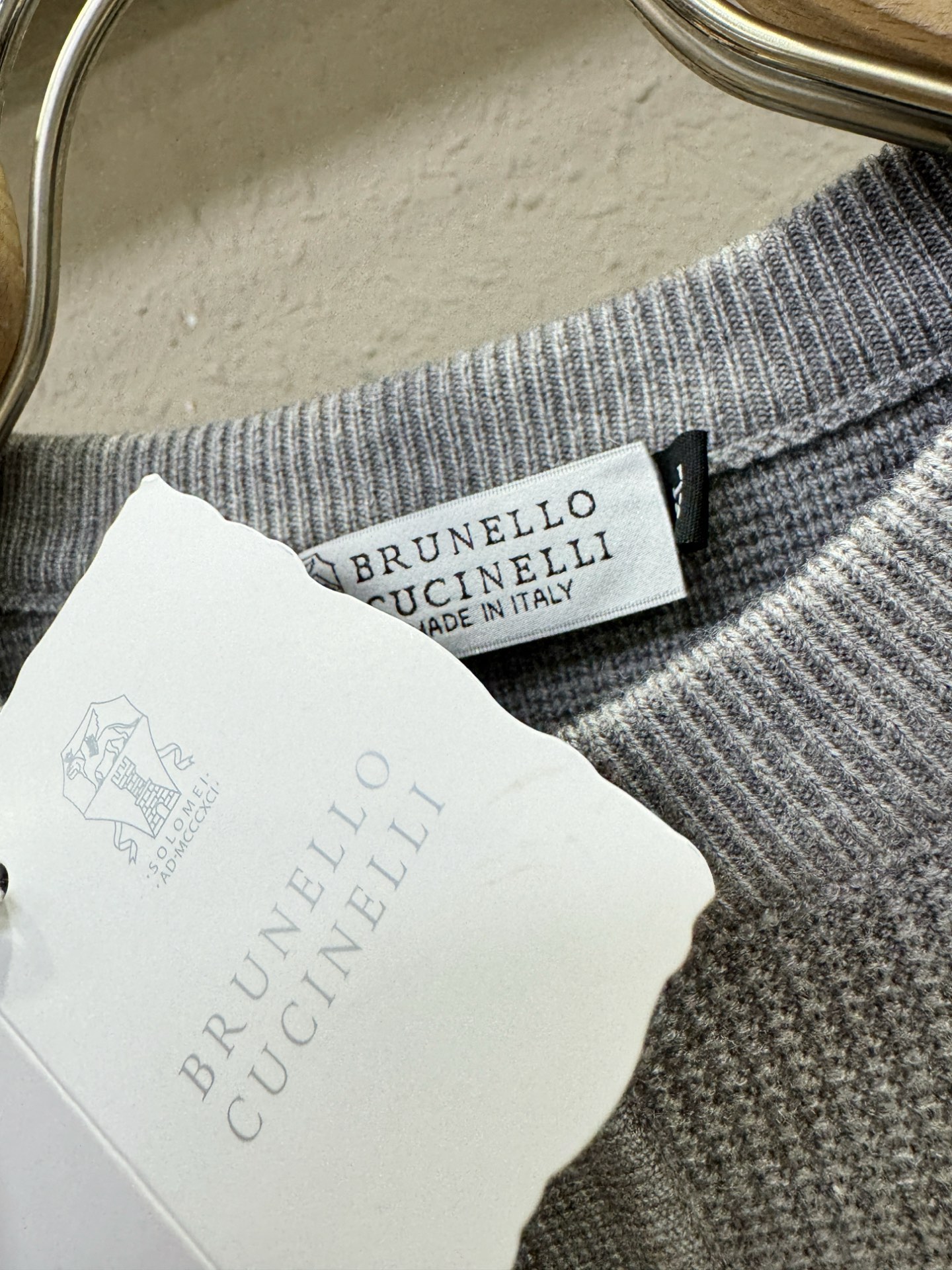 BC布鲁提 2025新款毛衣，胸前logo设计！贸易公司渠道稀出，同步官网发售！秋冬系列经典设计！此款毛