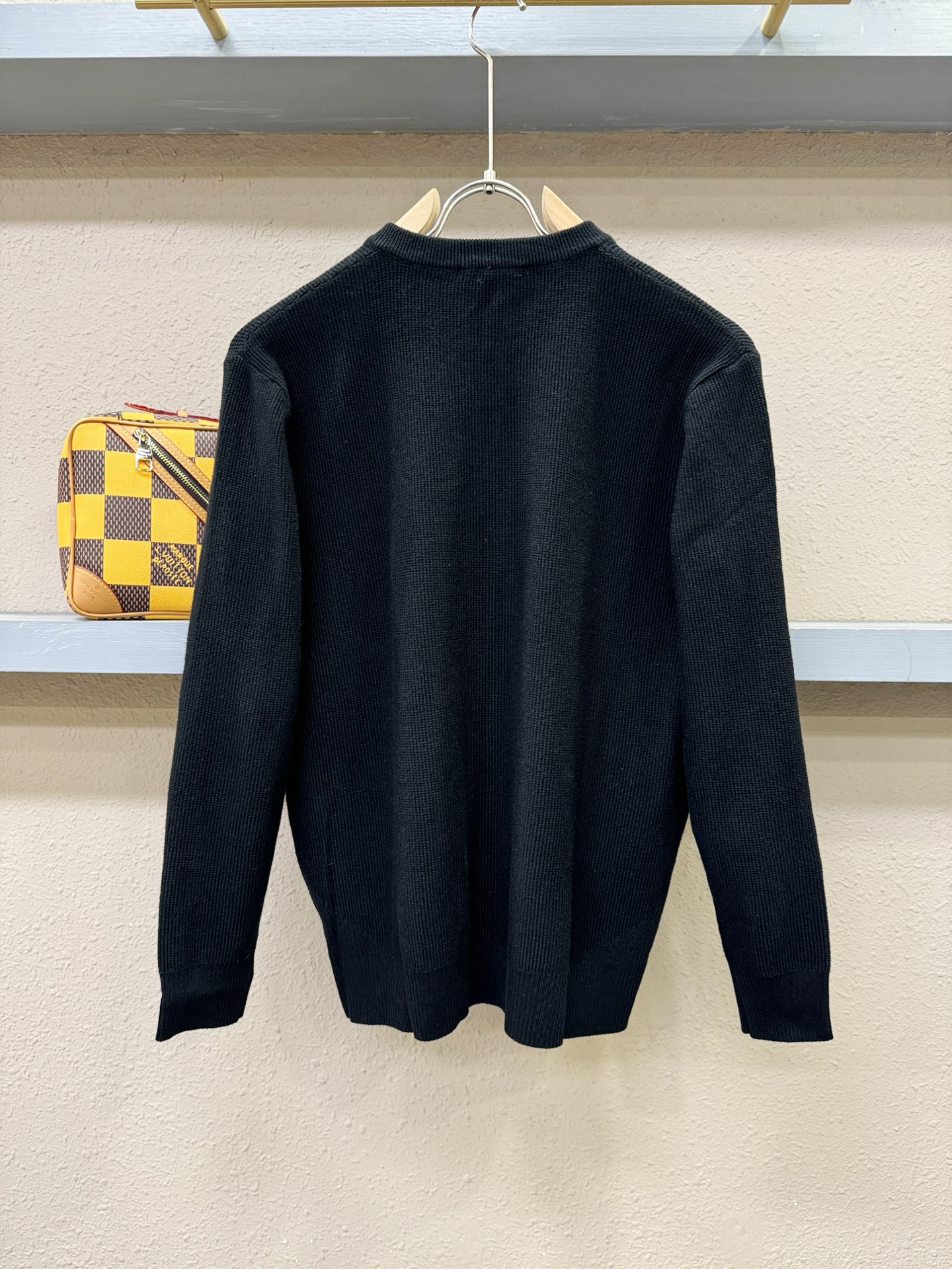 BC布鲁提 2025新款毛衣，胸前logo设计！贸易公司渠道稀出，同步官网发售！秋冬系列经典设计！此款毛