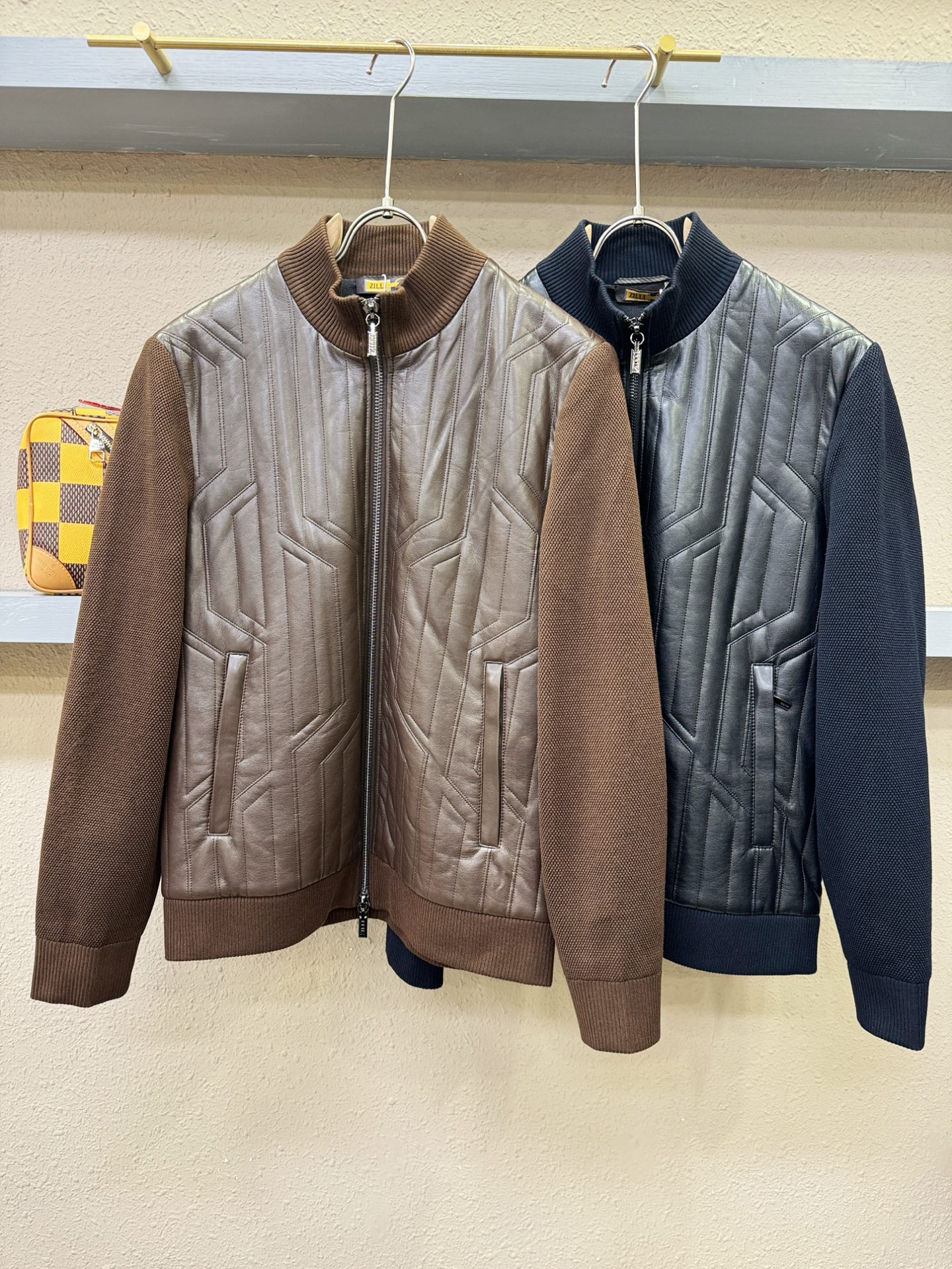 ZILLI 25ss秋冬新款外套，绵羊毛面，真皮拼接设计，超A原单外套！甄选顶级绵羊毛打造、搭配经典Lo