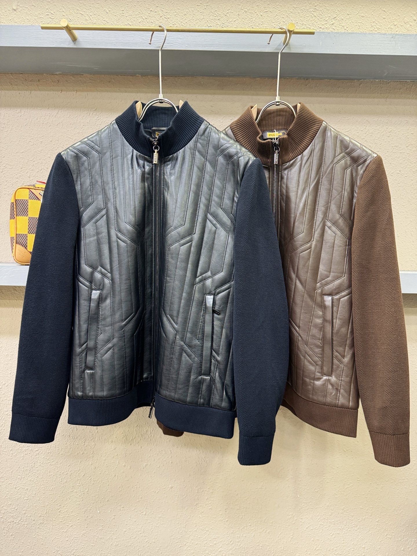 ZILLI 25ss秋冬新款外套，绵羊毛面，真皮拼接设计，超A原单外套！甄选顶级绵羊毛打造、搭配经典Lo