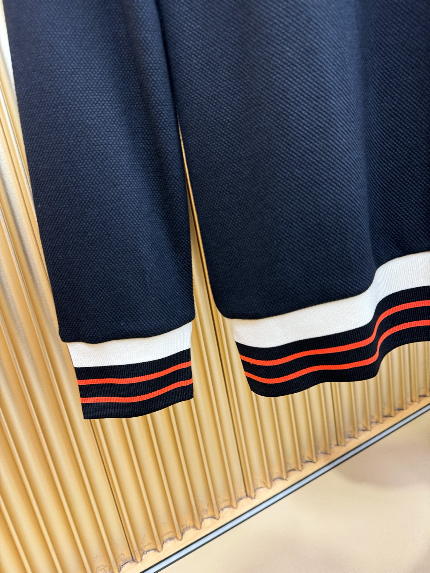 Moncler蒙口 2025秋季新品，官网同步 经典大气百搭Polo领长袖T恤，顶级原版面料，质感细腻 