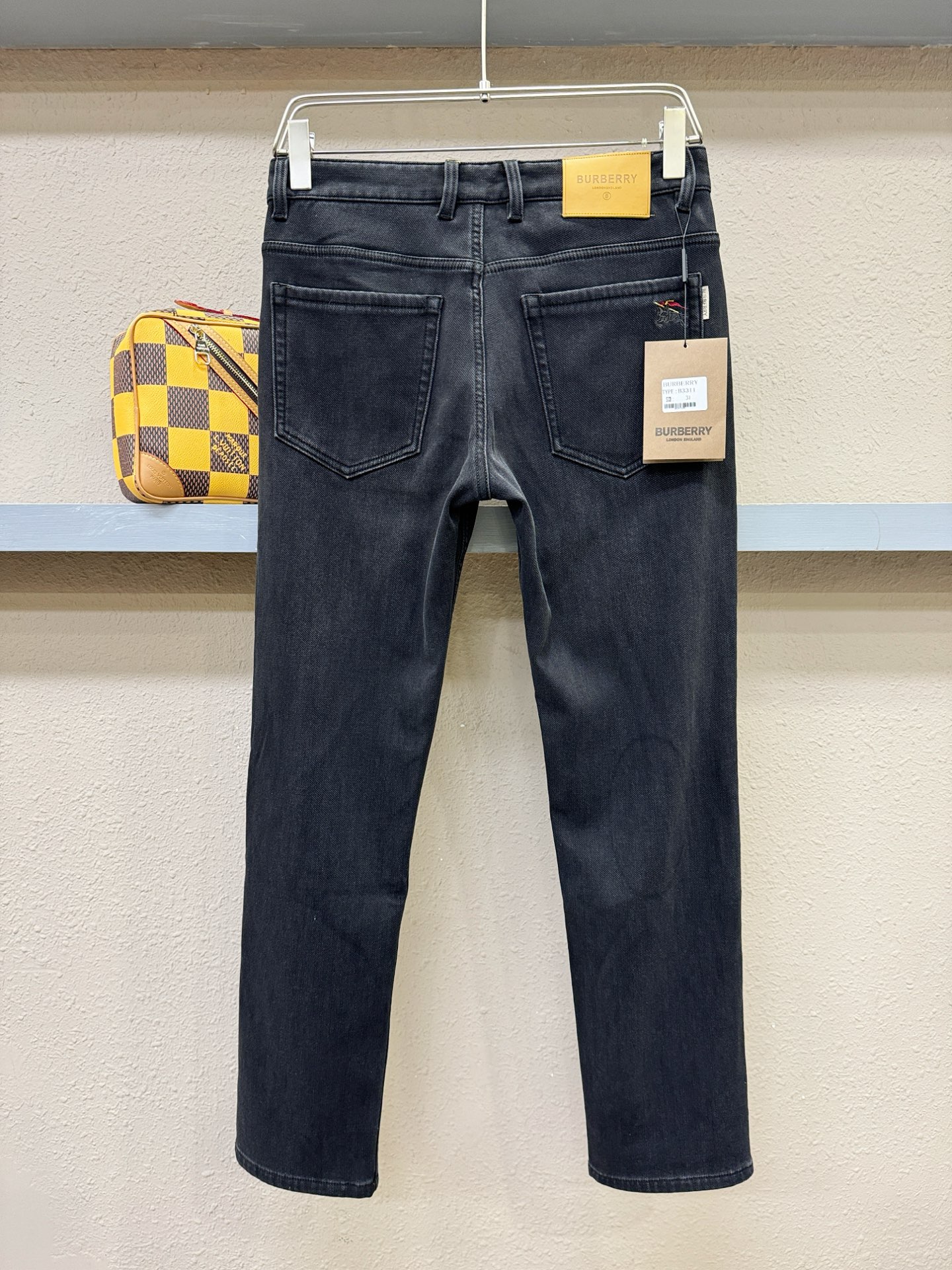 加绒款 BURBERRY巴宝莉 2025专柜新品，原版牛仔裤 加绒加厚保暖，原版重工打造，品牌经典LOG