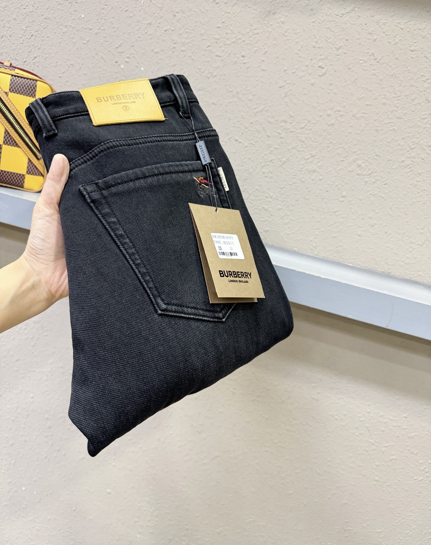 加绒款 BURBERRY巴宝莉 2025专柜新品，原版牛仔裤 加绒加厚保暖，原版重工打造，品牌经典LOG