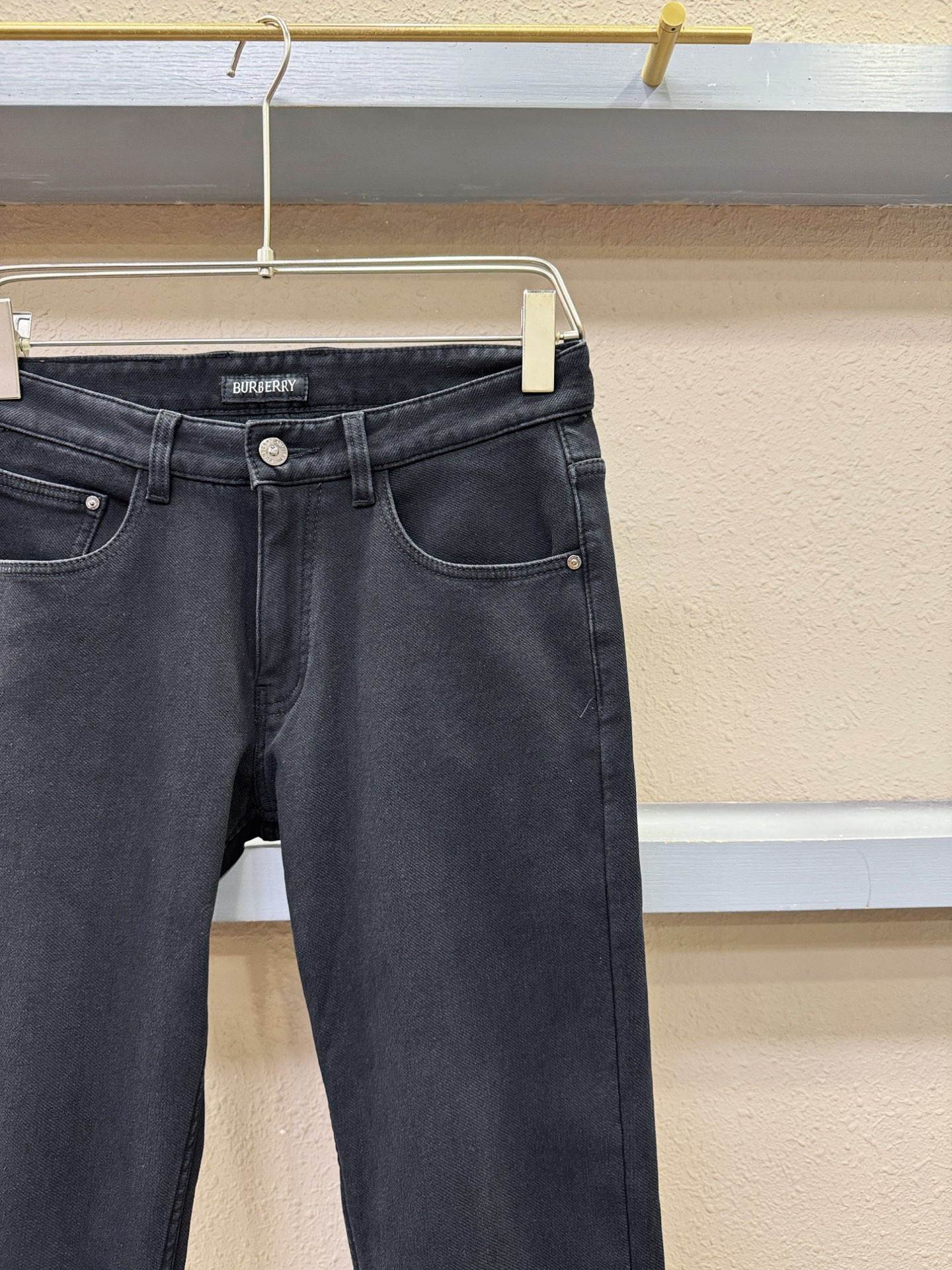 加绒款 BURBERRY巴宝莉 2025专柜新品，原版牛仔裤 加绒加厚保暖，原版重工打造，品牌经典LOG