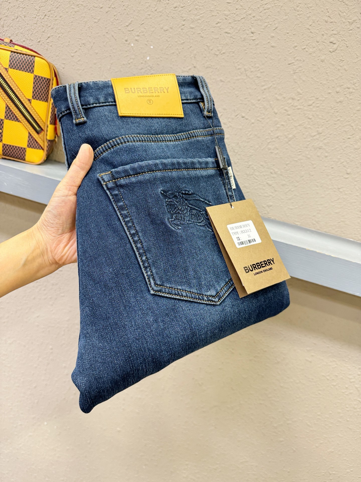 加绒款 BURBERRY巴宝莉 2025专柜新品，原版牛仔裤 加绒加厚保暖，原版重工打造，品牌经典LOG