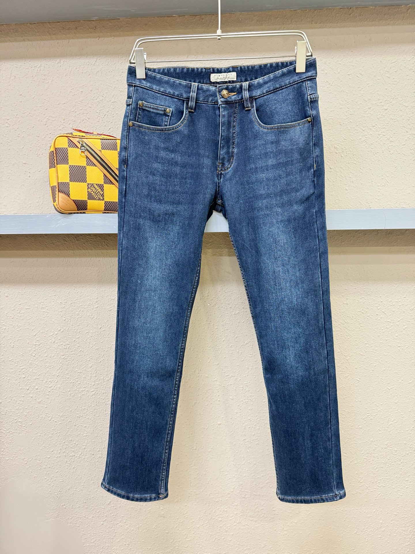 加绒款 BURBERRY巴宝莉 2025专柜新品，原版牛仔裤 加绒加厚保暖，原版重工打造，品牌经典LOG